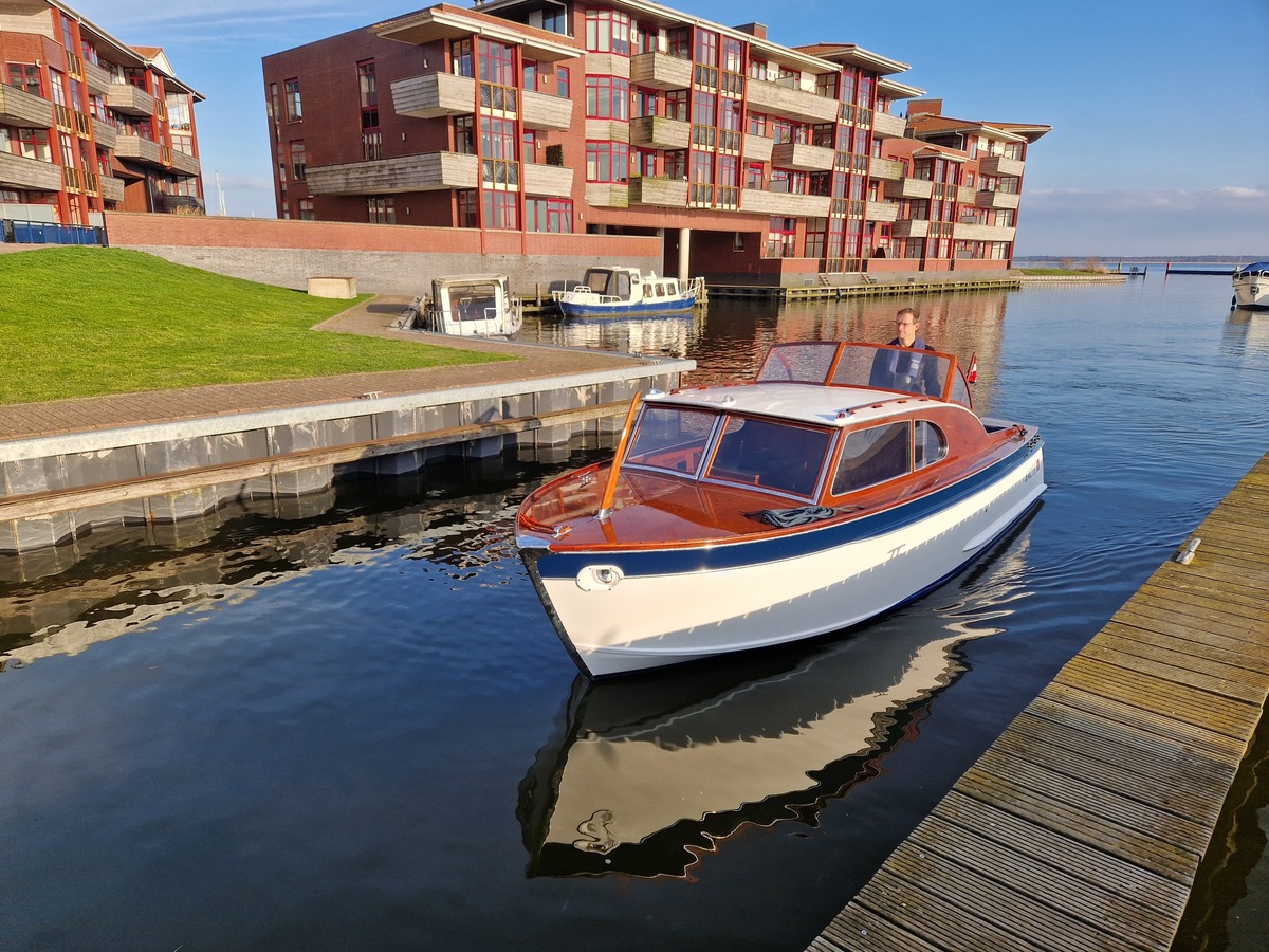 Portier Holiday 1955 – Gerestaureerde houten speedcruiser - Foto 13