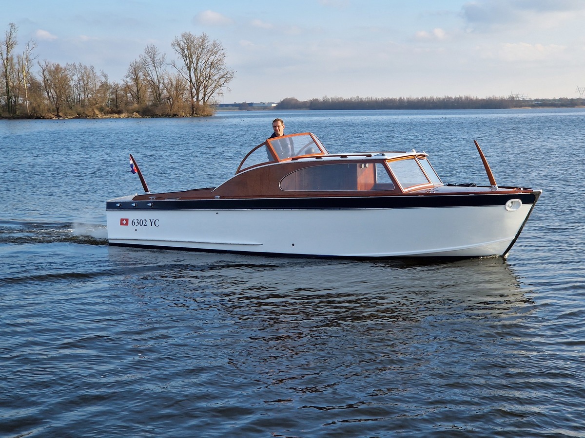 Portier Holiday 1955 – Gerestaureerde houten speedcruiser - Foto 16