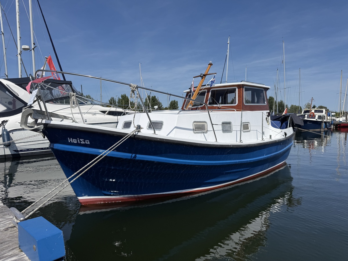 Polymore 770 1980 – Harderwijk spitsgatter met vers interieur