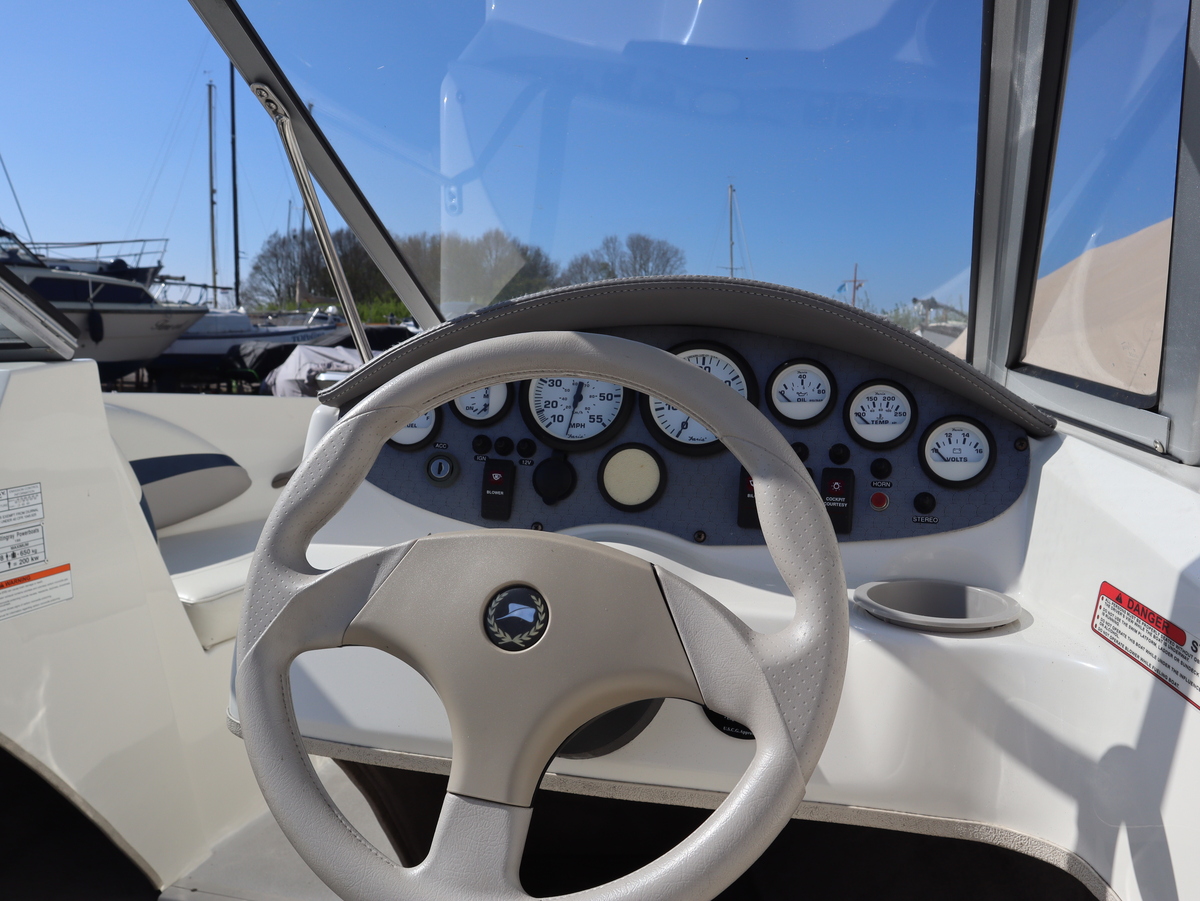 Stingray 195RX 2012 – Sportieve speedboot met 138 pk - Foto 7