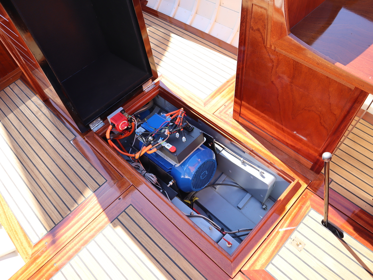 Storebro Solo 25 1962 – gerestaureerd met elektrische aandrijving - Foto 4