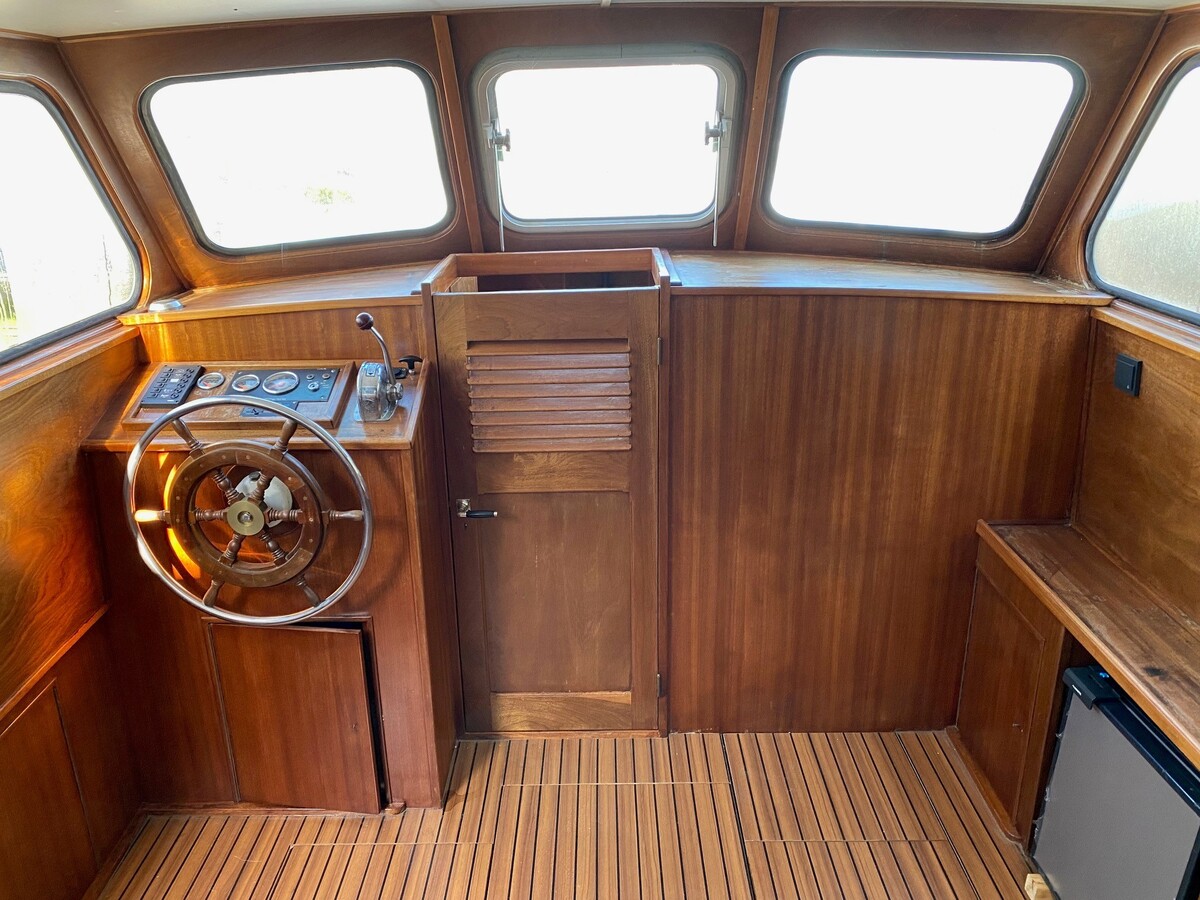Kompier 900 1989 – robuust stalen motorjacht - Foto 12