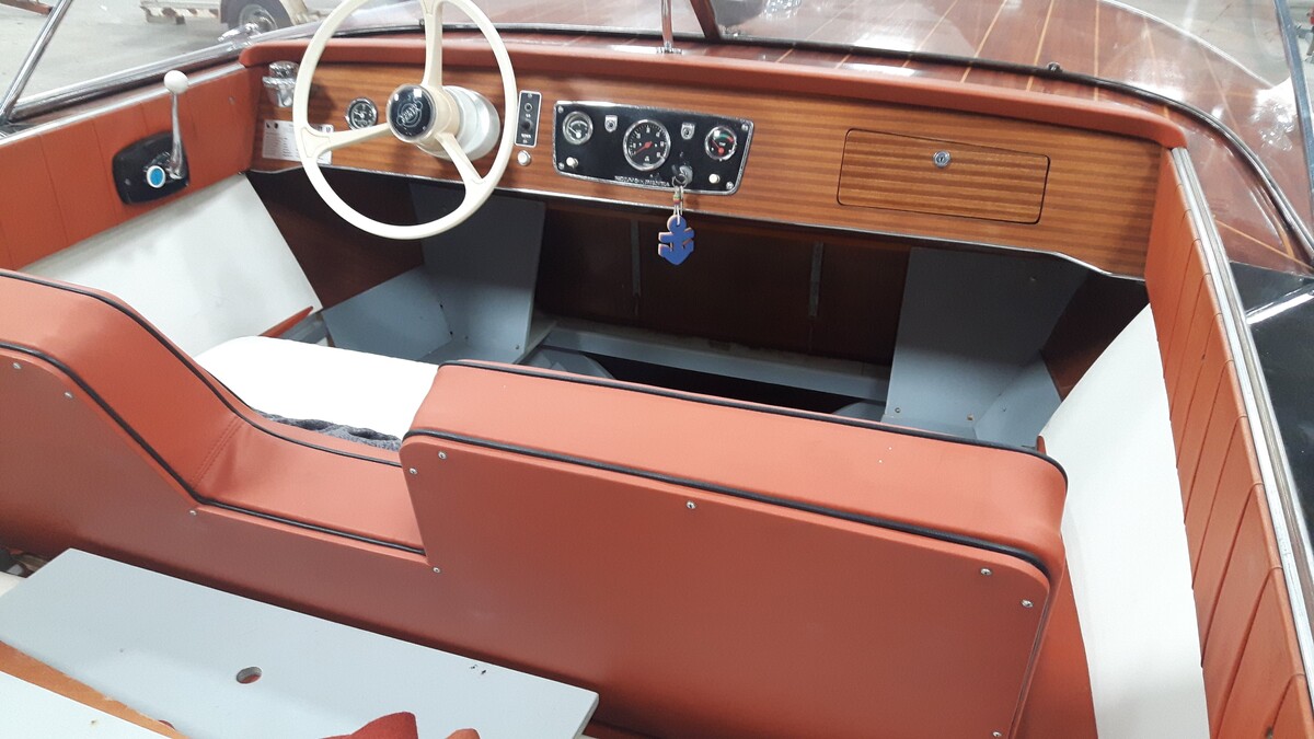 Pedrazzini Cavallino 570 1971 – houten speedboot met Volvo Penta - Foto 6