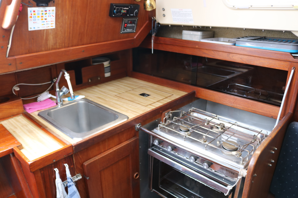 Cal 31 1979 – Océanganger met nieuwe Vetus motor - Foto 14