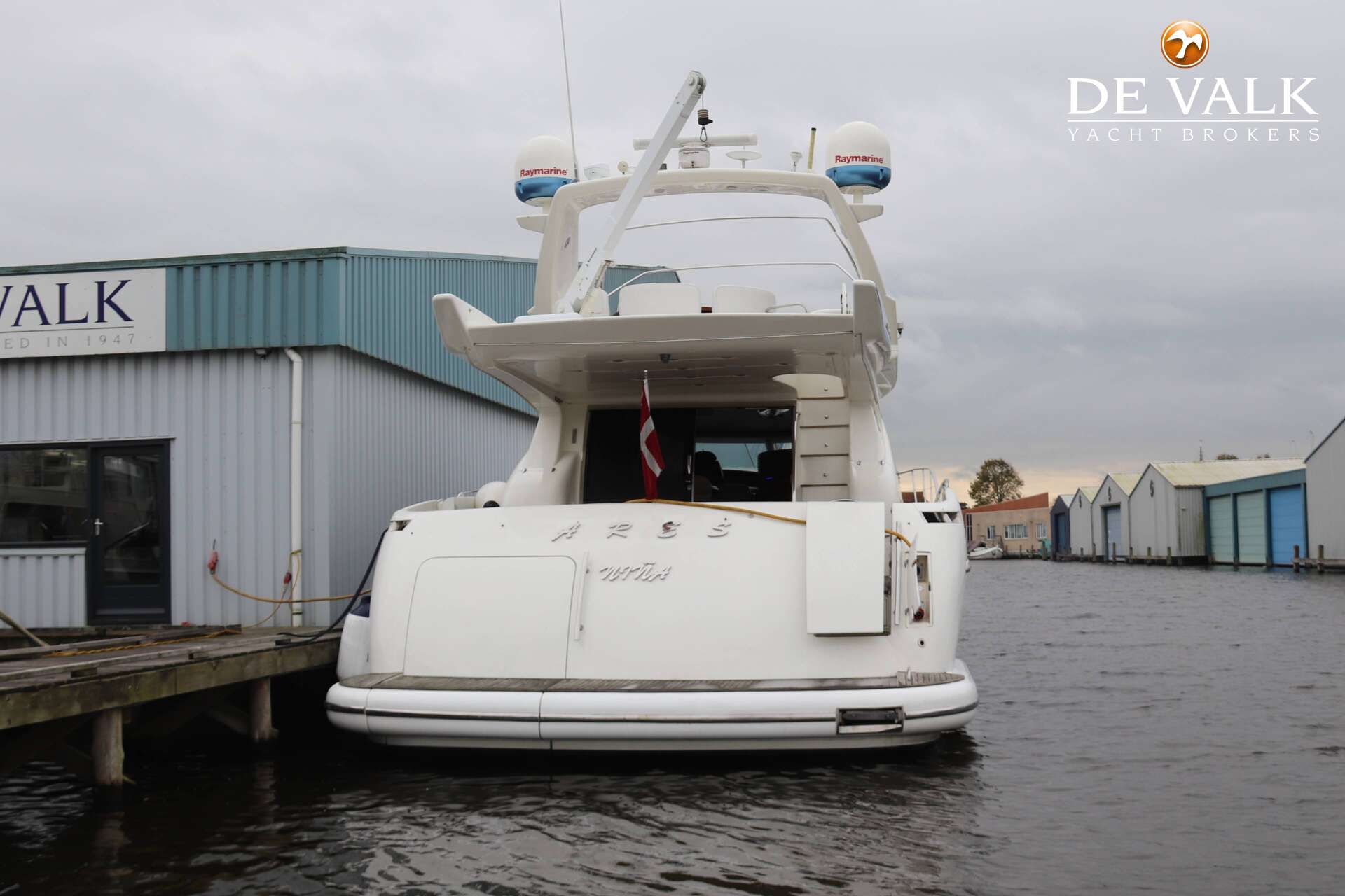 Azimut 68 Plus 2000 – snelle flybridge met 4 hutten - Foto 15