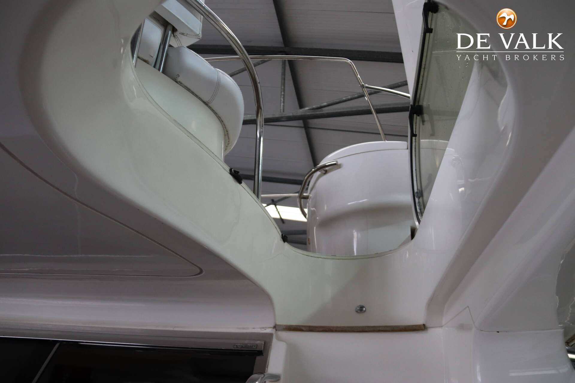 Azimut 68 Plus 2000 – snelle flybridge met 4 hutten - Foto 16