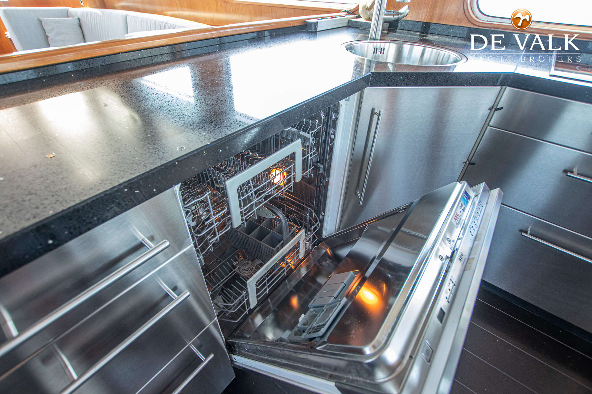 Custom Built Live Aboard 1956 – 18m stalen liveaboard - Foto 24
