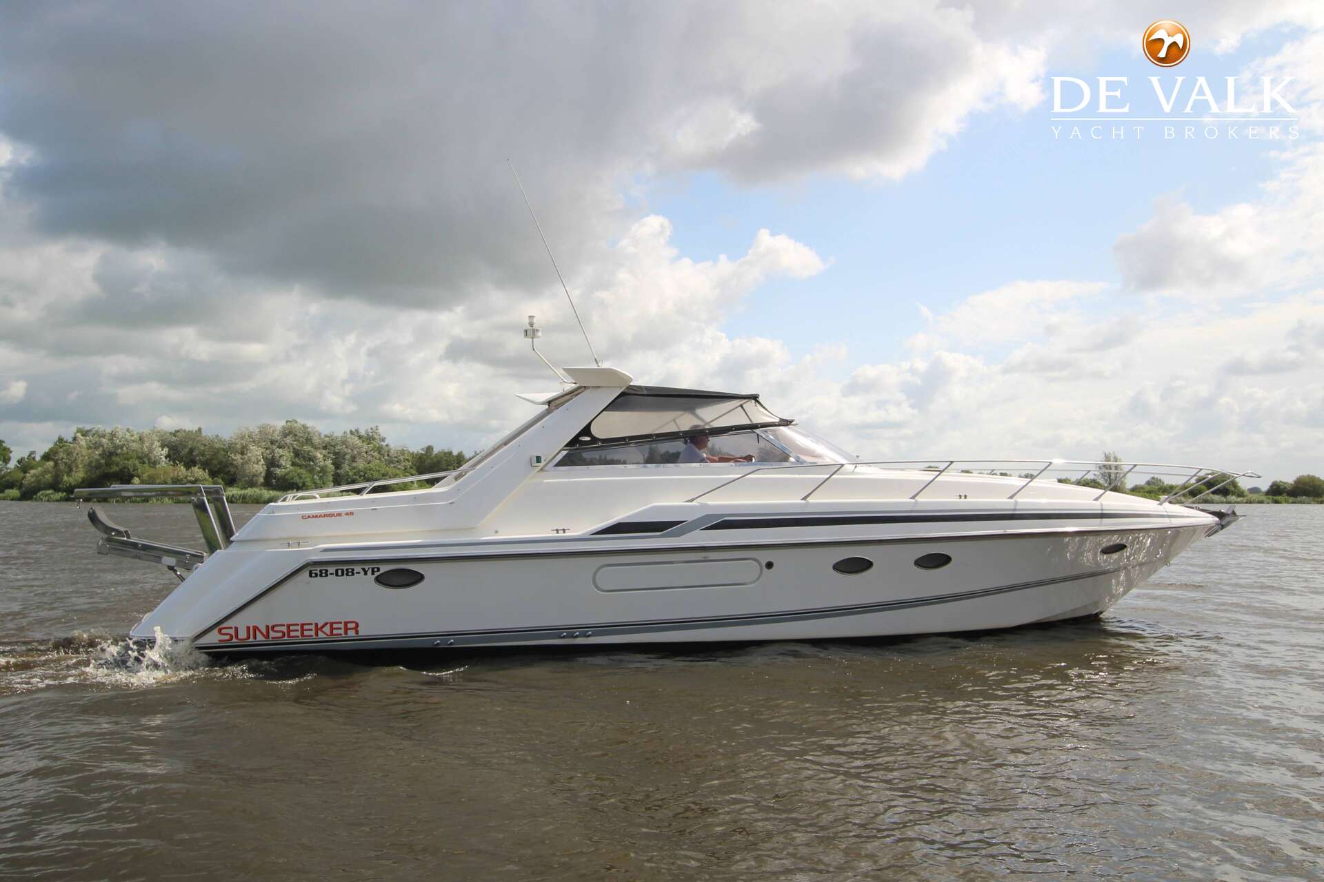 Sunseeker Camargue 46 (1991) – Sportief motorjacht met overdekt ligplaats - Foto 5