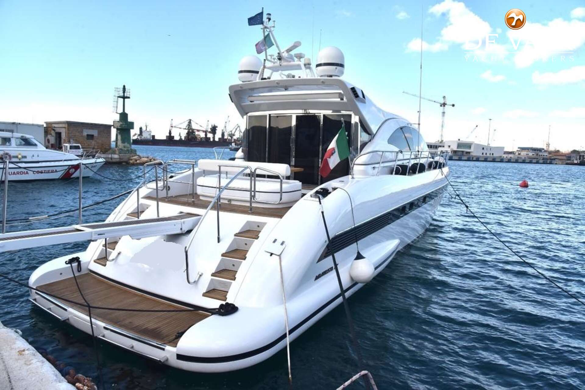 Mangusta 72 - Foto 4