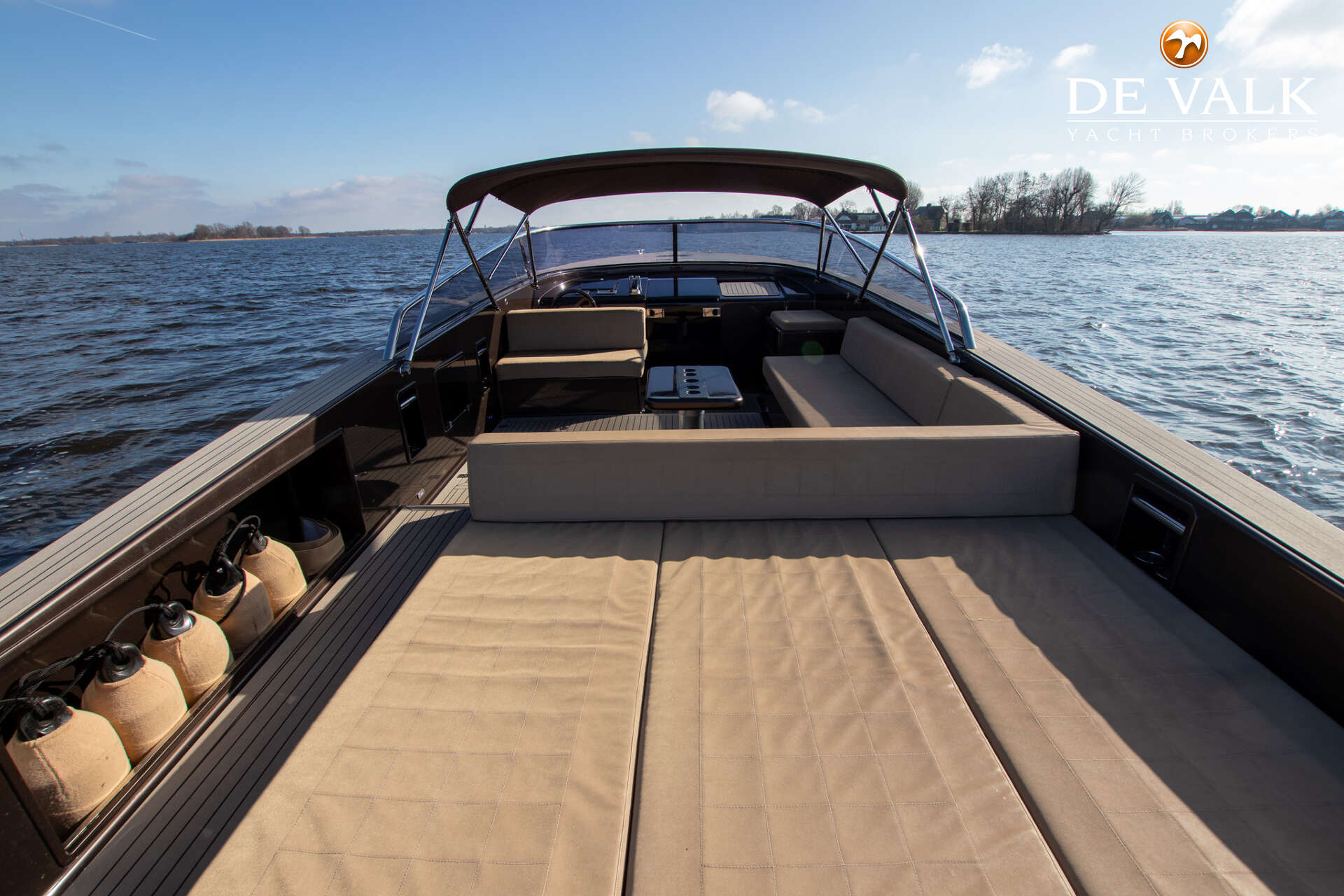VanDutch 40 2009 – minimalistisch design met cruisepotentie - Foto 20