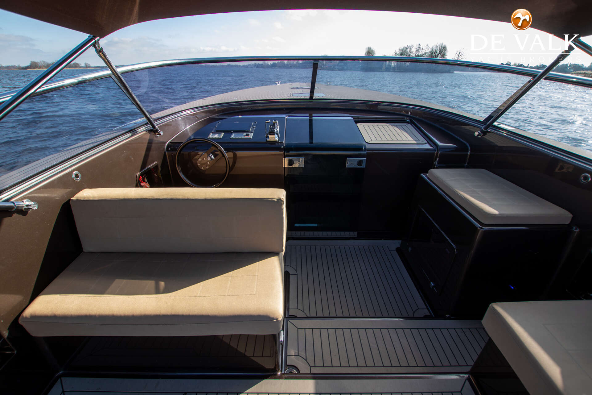 VanDutch 40 2009 – minimalistisch design met cruisepotentie - Foto 26