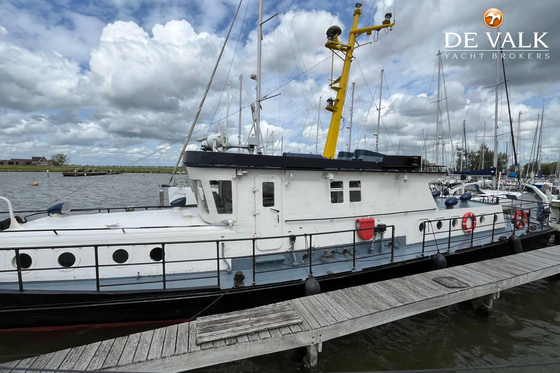 Ex-onderzoeksschip M.Y. - Foto 6