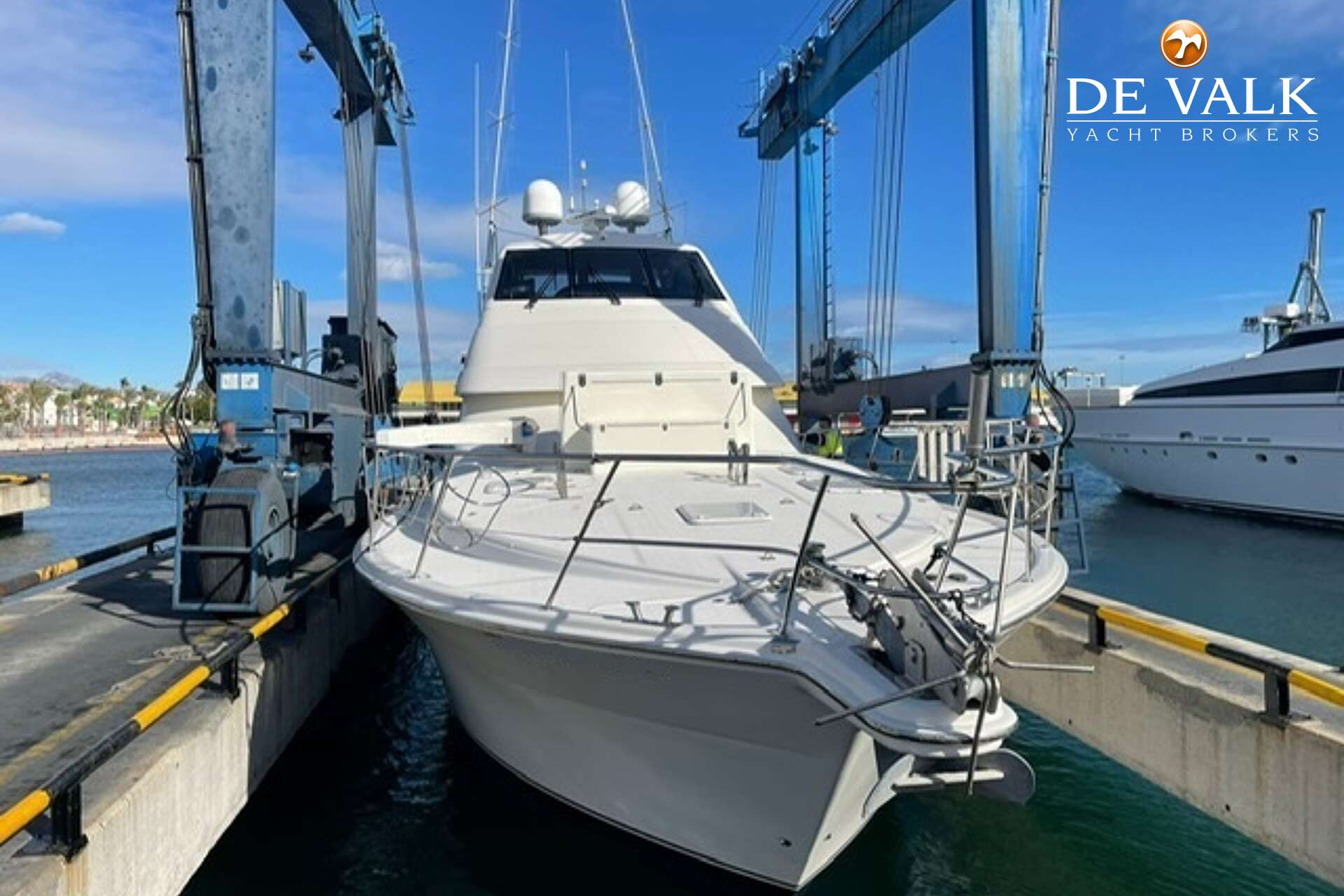 Riviera 58 Enclosed Flybridge - Foto 2