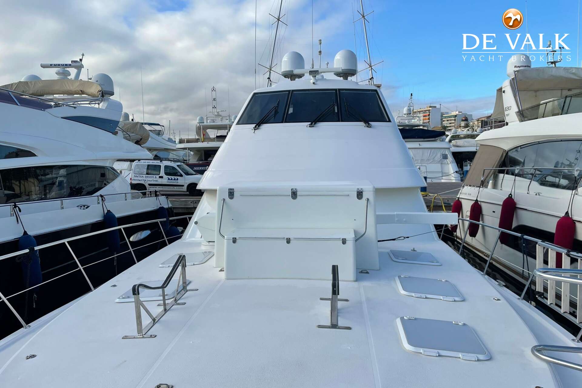 Riviera 58 Enclosed Flybridge - Foto 5