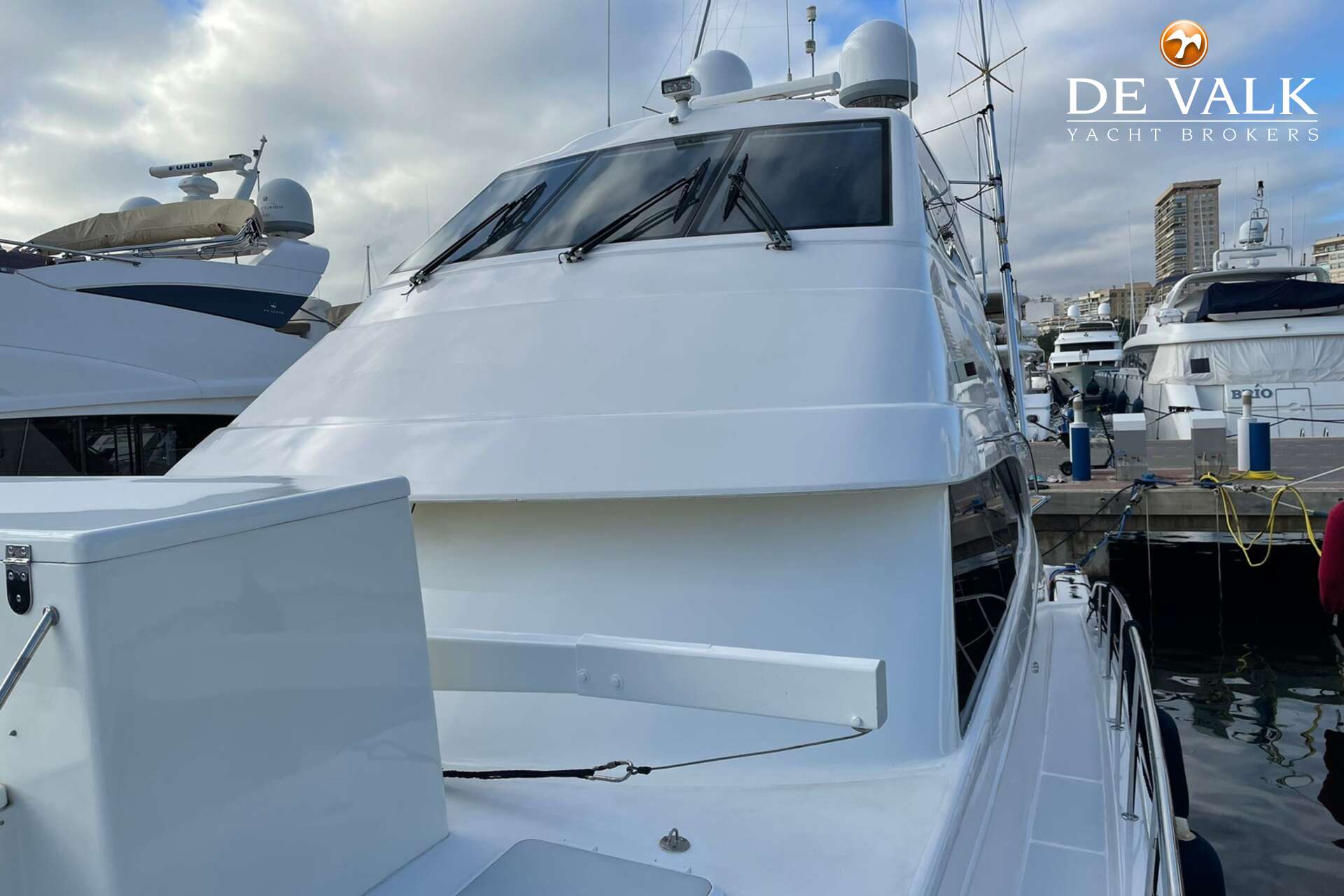 Riviera 58 Enclosed Flybridge - Foto 6