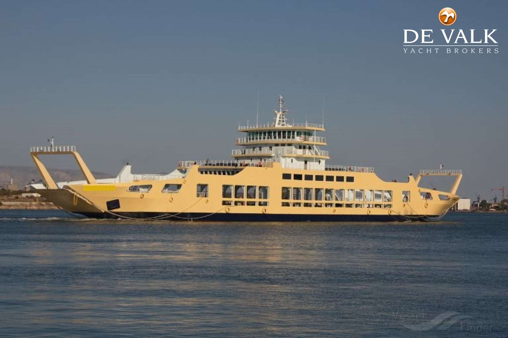 RO/PAX DOUBLE ENDED FERRY 107 M - Foto 3
