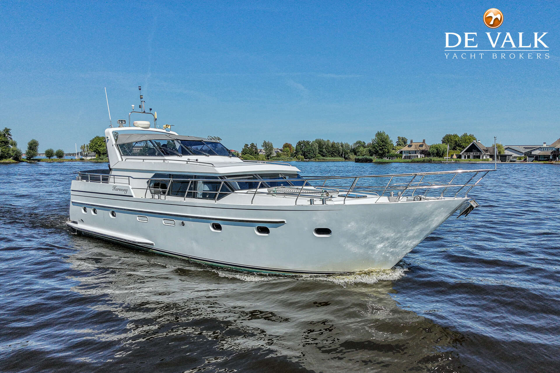 Valk Continental 1500 1999 – ruim motorjacht, tweemotorig
