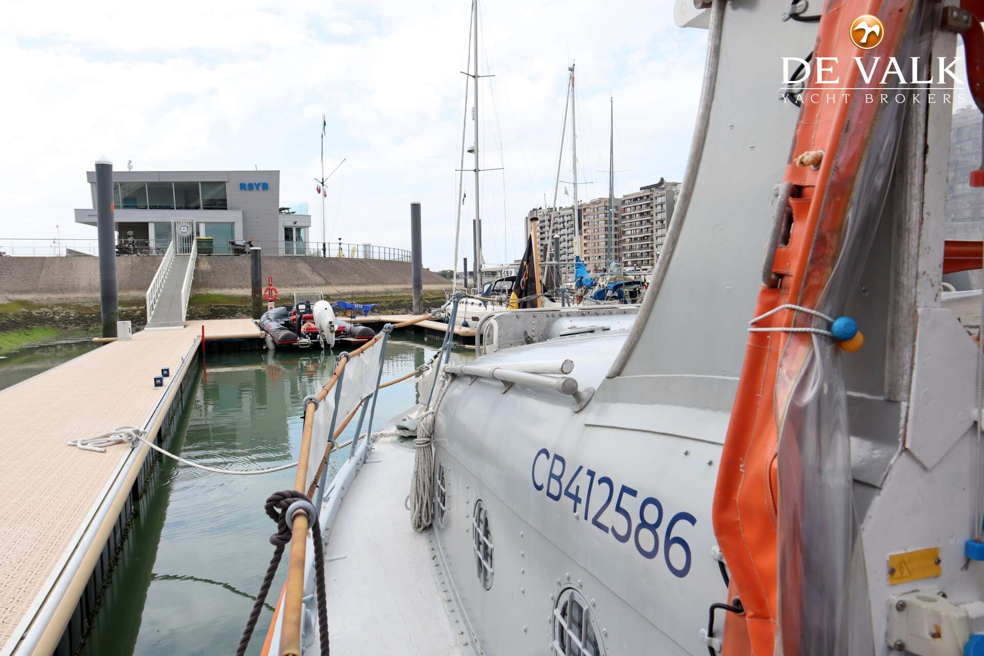 Waarschip 1076 Custom - Foto 11