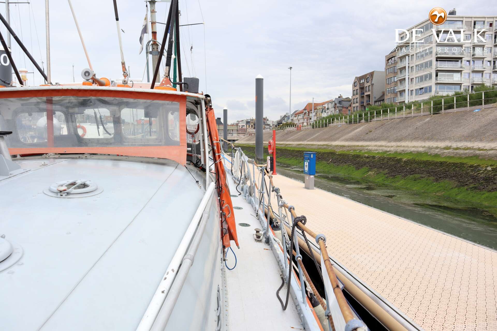 Waarschip 1076 Custom - Foto 10