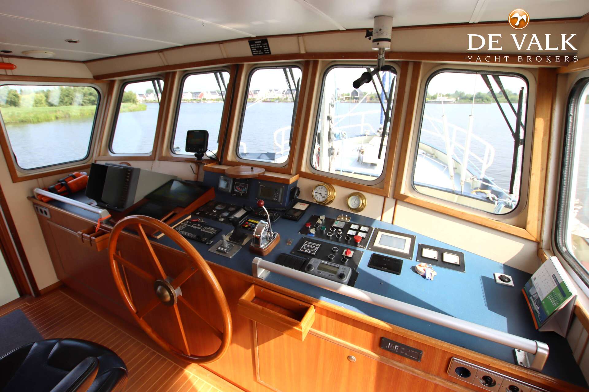 Custom Explorer Trawler 2000 – stalen oceanvaarder 18,45m - Foto 24