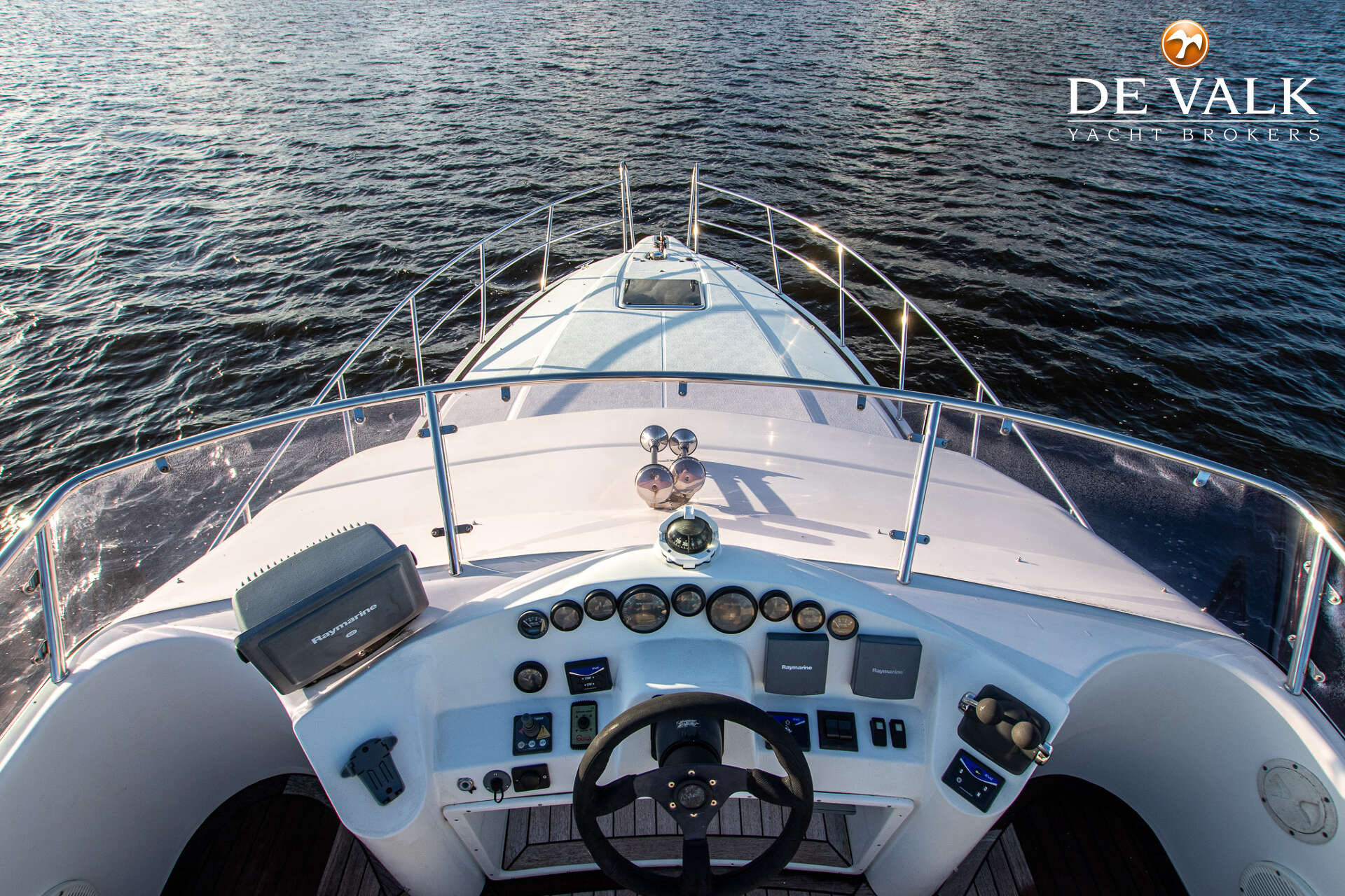 Galeon 380 Fly 2005 – Poolse flybridge met lage motoruren - Foto 13