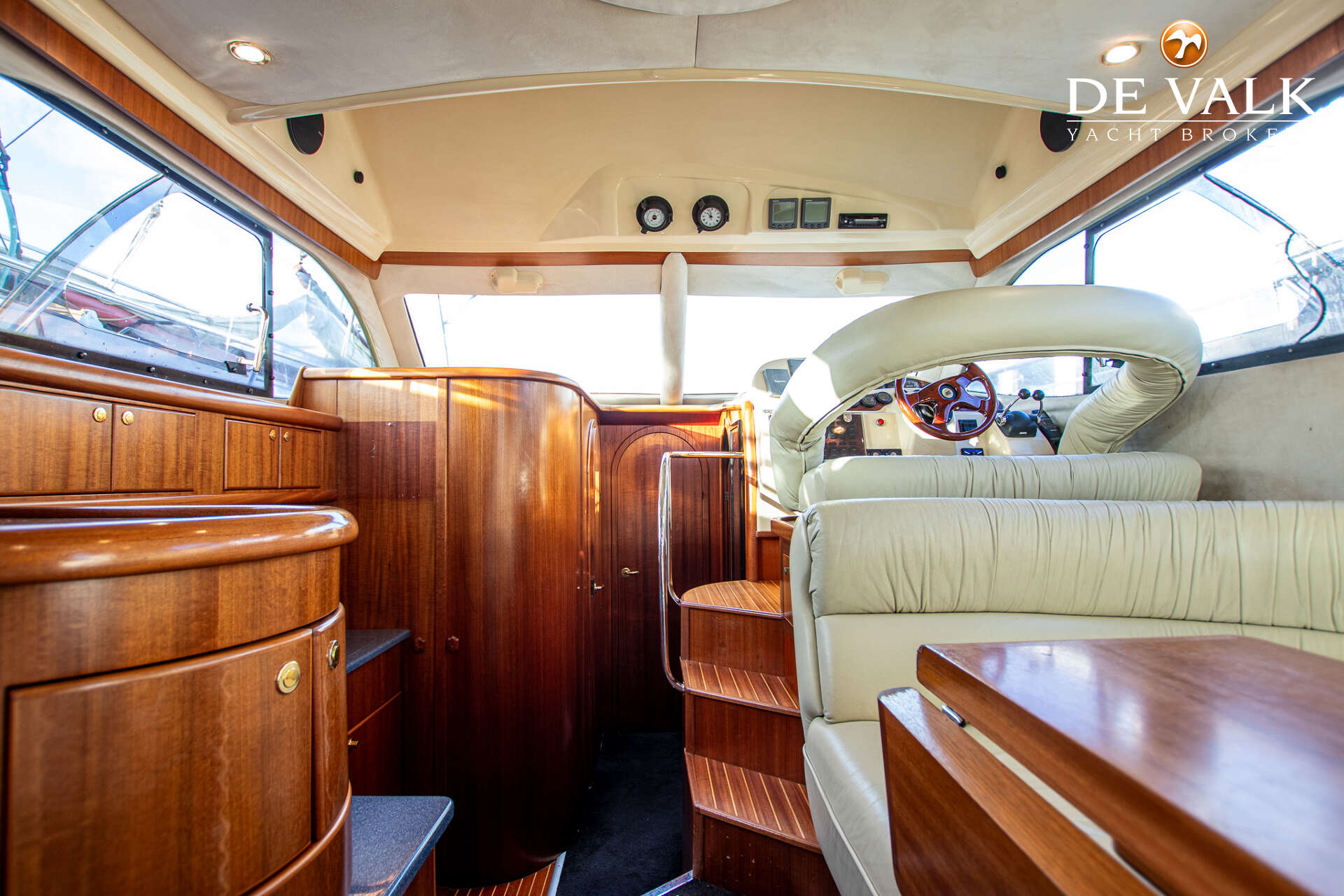 Galeon 380 Fly 2005 – Poolse flybridge met lage motoruren - Foto 20