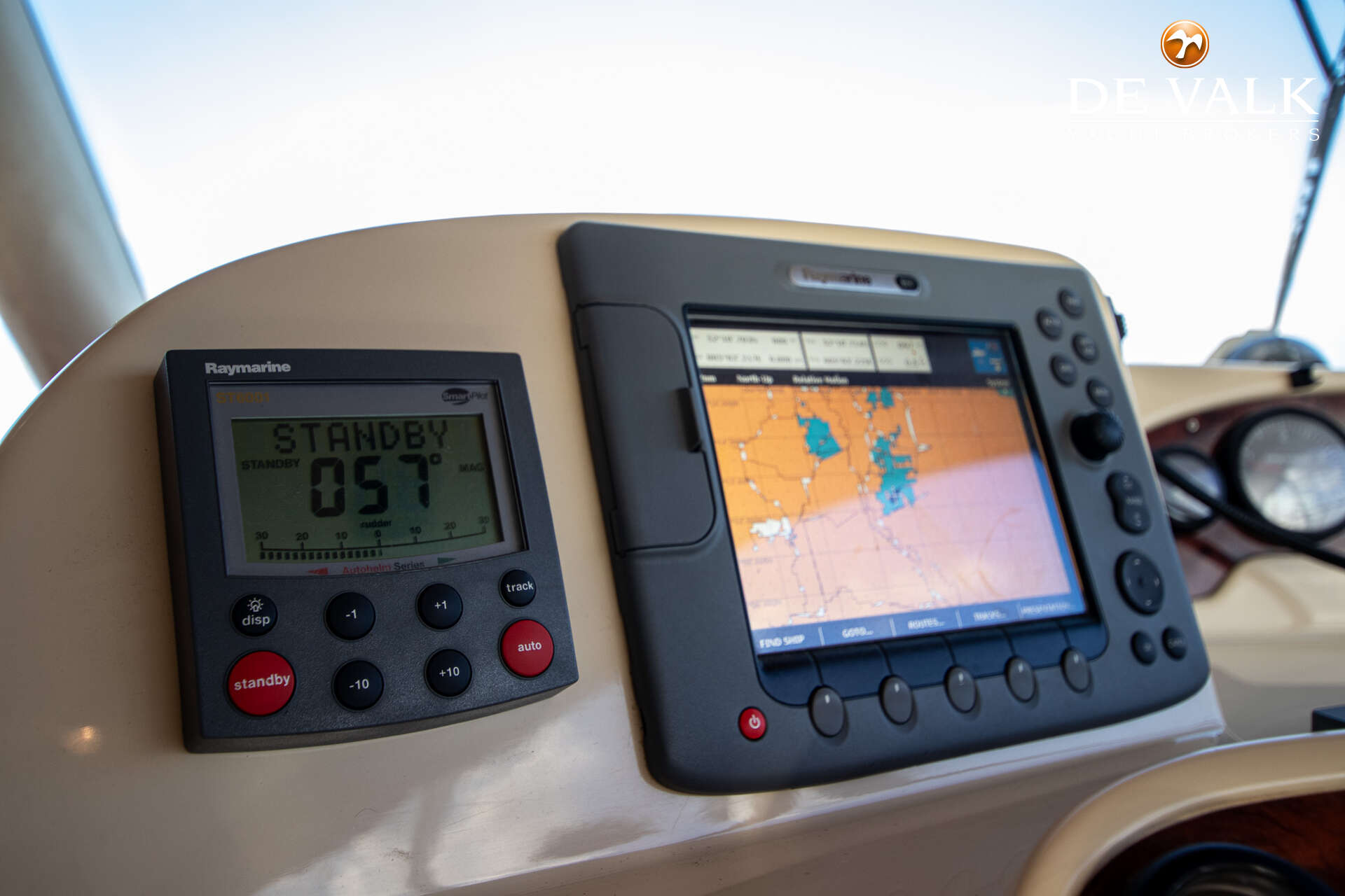 Galeon 380 Fly 2005 – Poolse flybridge met lage motoruren - Foto 24