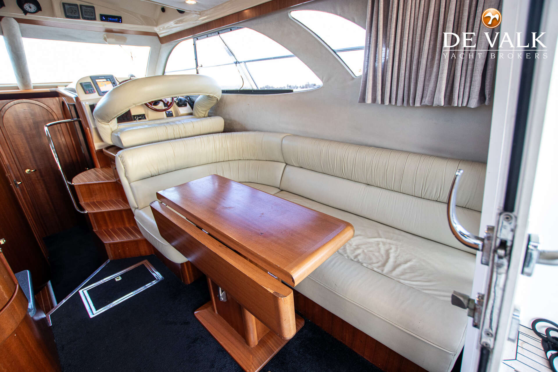 Galeon 380 Fly 2005 – Poolse flybridge met lage motoruren - Foto 27