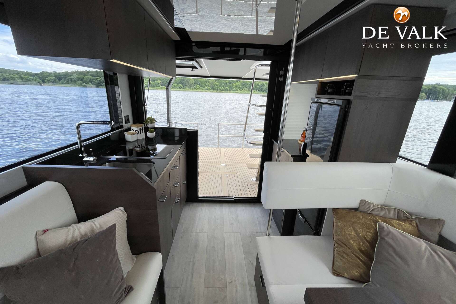 Cobra Yachts Maestro 42 - Foto 24