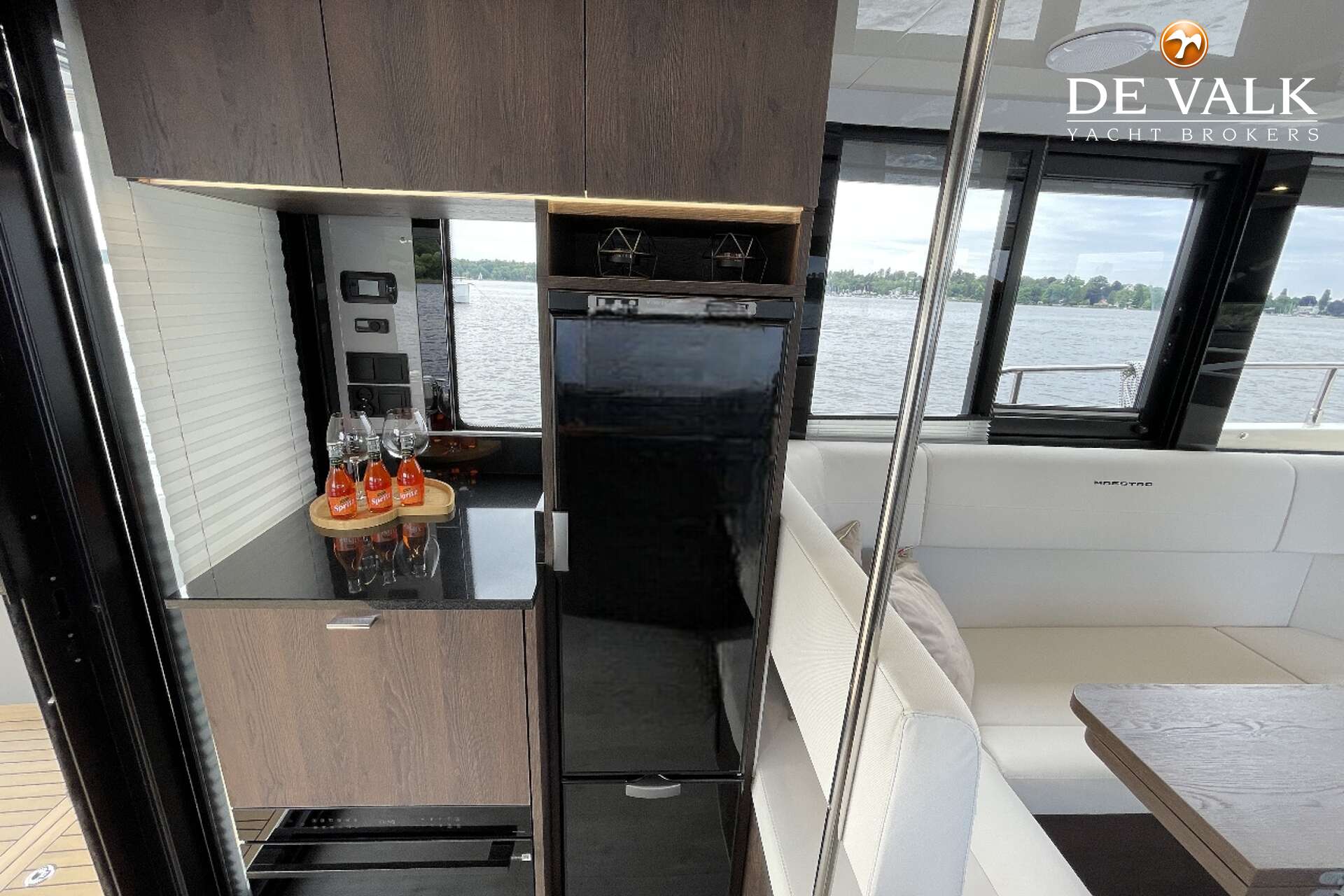 Cobra Yachts Maestro 42 - Foto 25