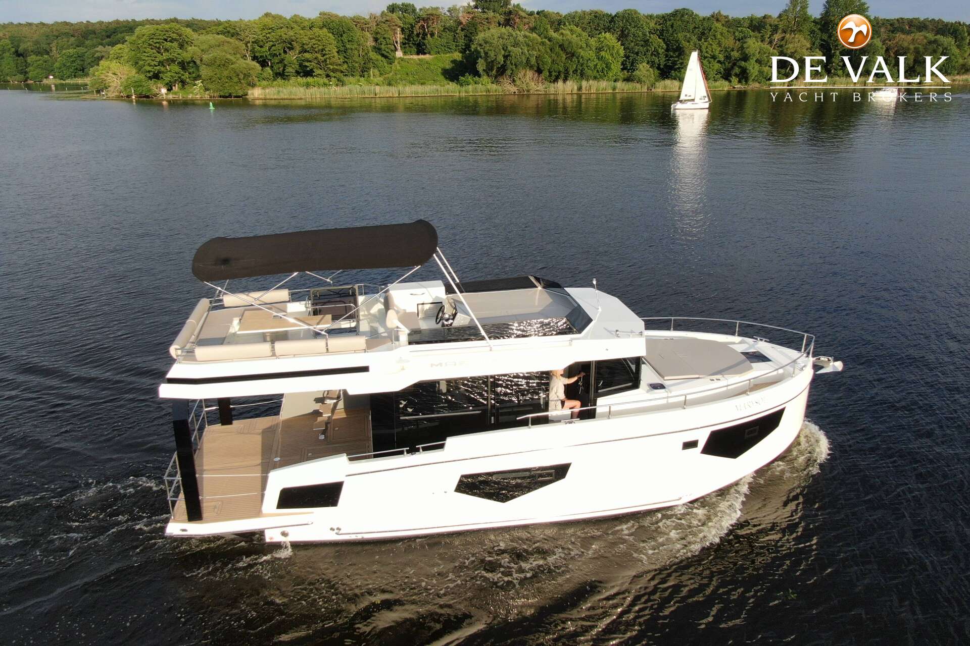 Cobra Yachts Maestro 42 - Foto 6