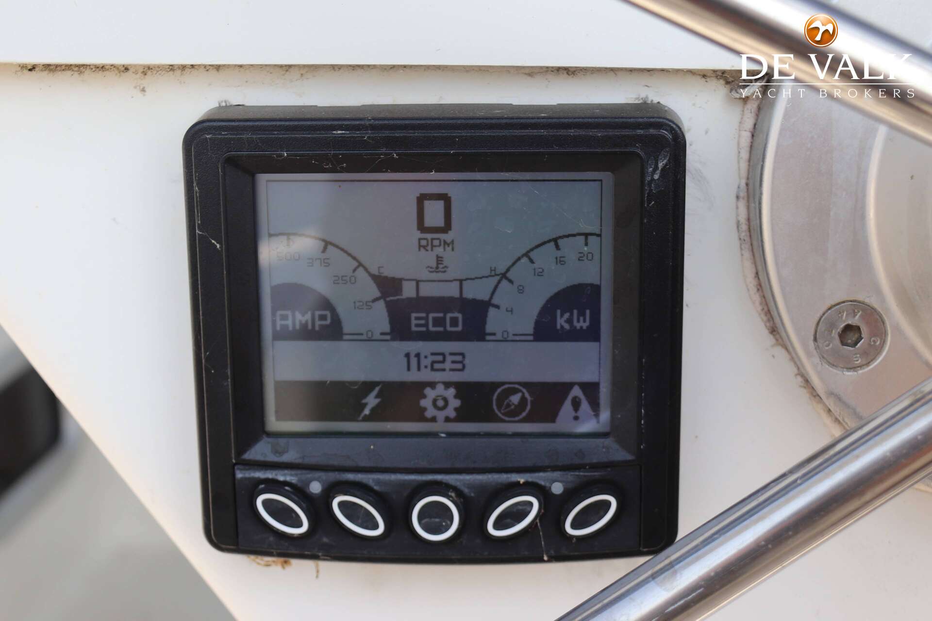 Beneteau Oceanis 411 Electric - Foto 7