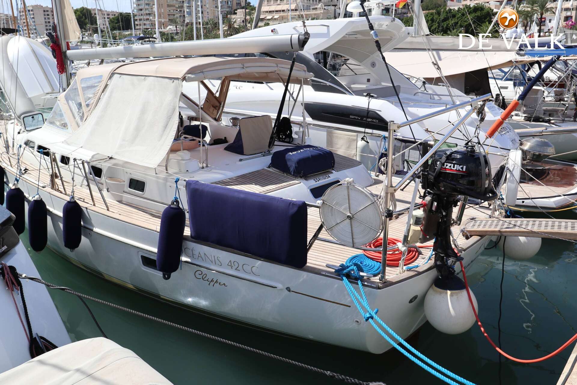 Beneteau Oceanis 42 CC - Foto 15