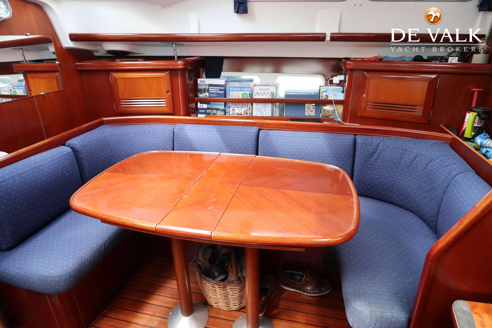 Beneteau Oceanis 42 CC - Foto 23