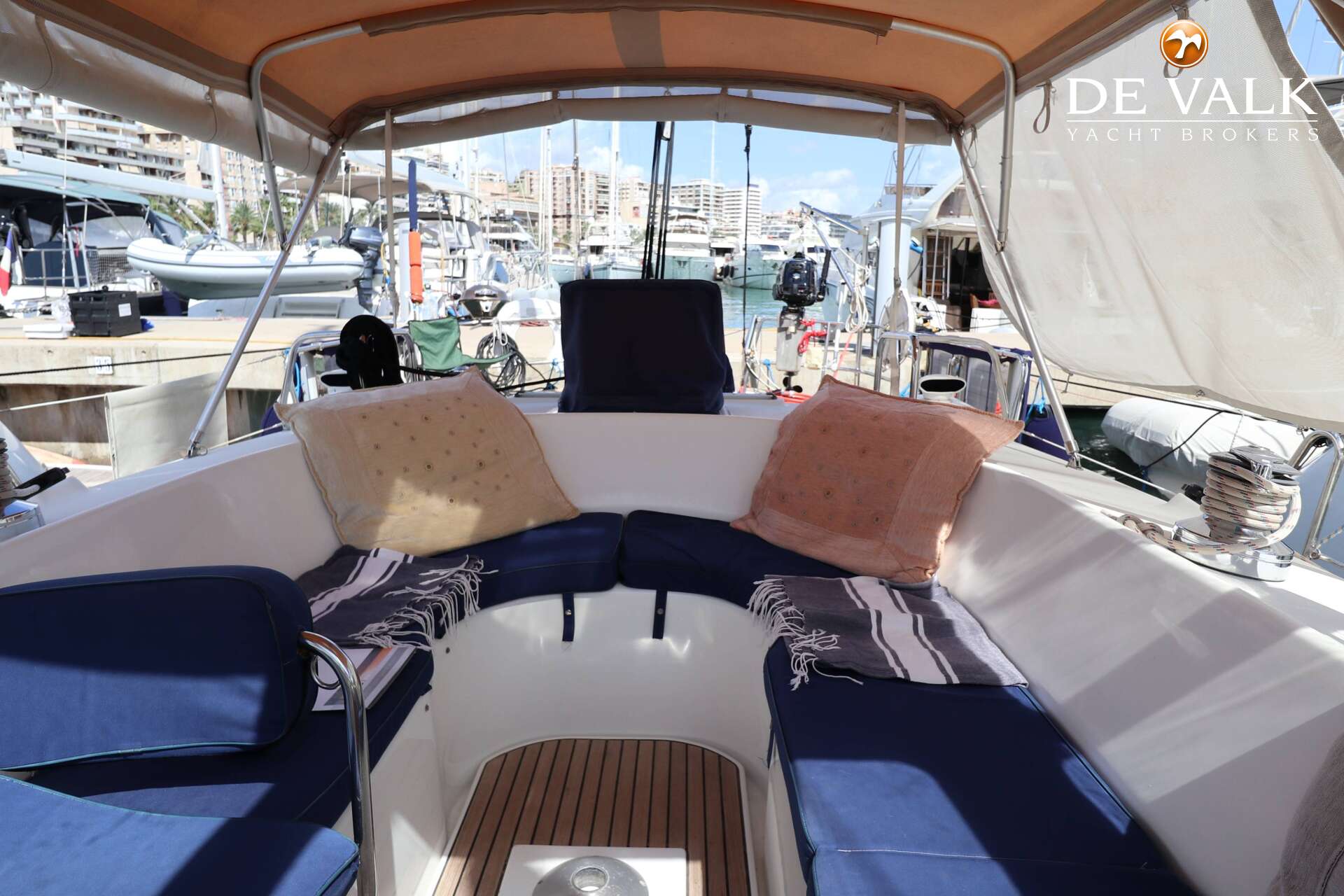 Beneteau Oceanis 42 CC - Foto 9