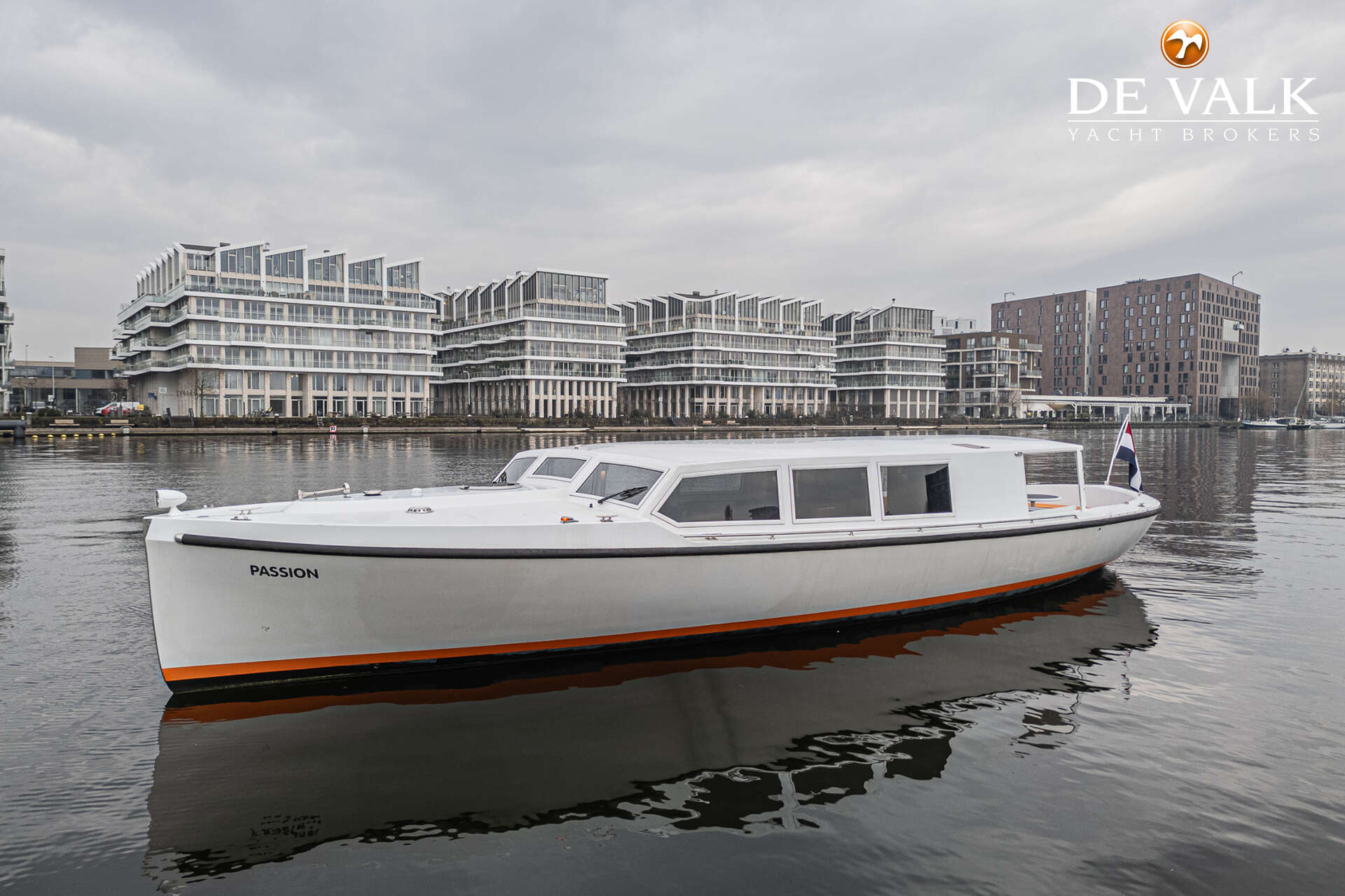 Vels 45 Launch 2014 – luxe tender met lage doorvaart - Foto 2