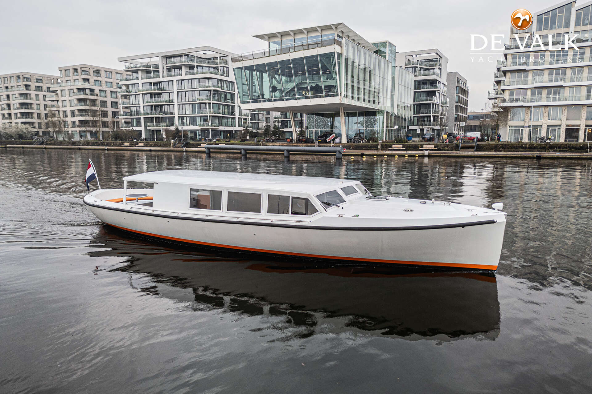 Vels 45 Launch 2014 – luxe tender met lage doorvaart - Foto 3