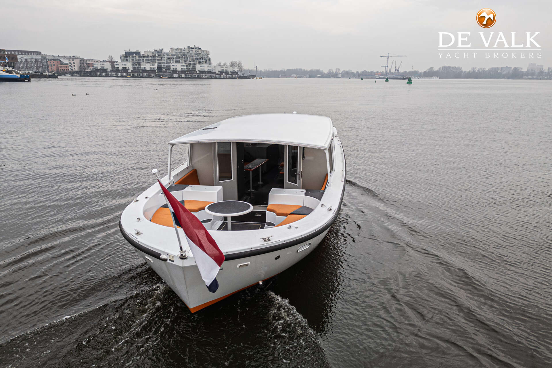 Vels 45 Launch 2014 – luxe tender met lage doorvaart - Foto 7