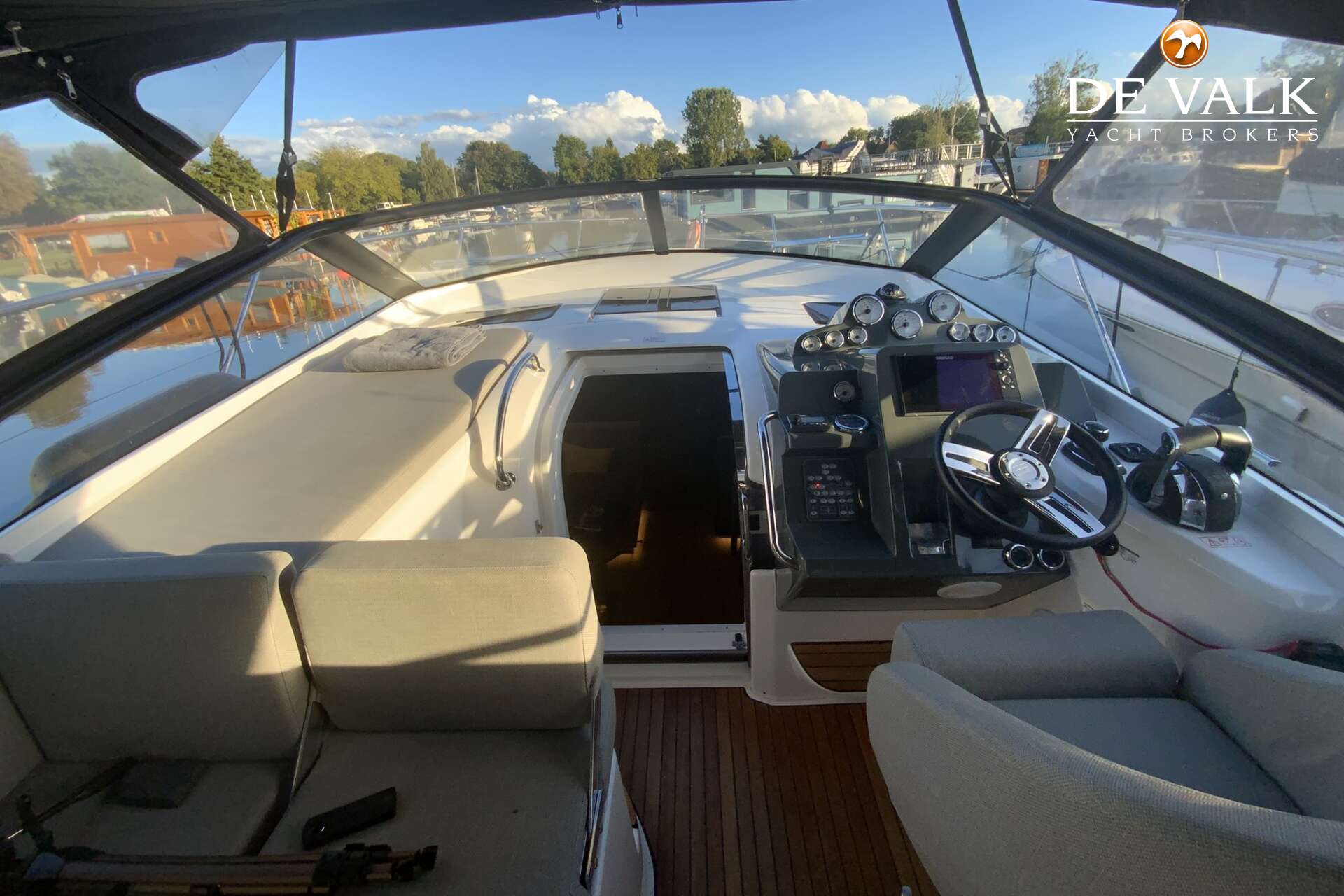 Bavaria S36 Open 2021 – Dubbele 253 PK met joystickbediening - Foto 11