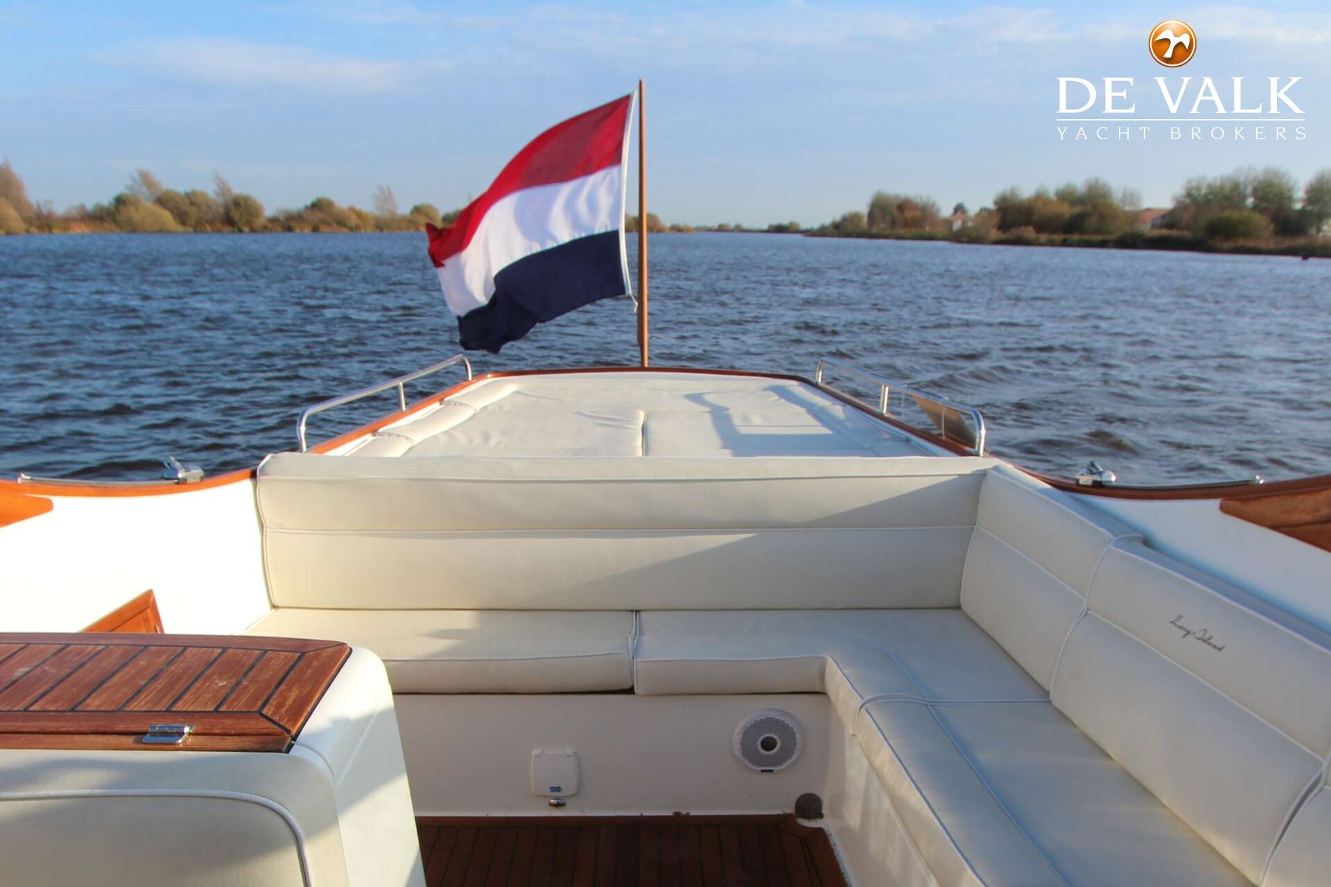 Long Island 33 Runabout 2015 – Nederlandse composiet sportcruiser - Foto 13