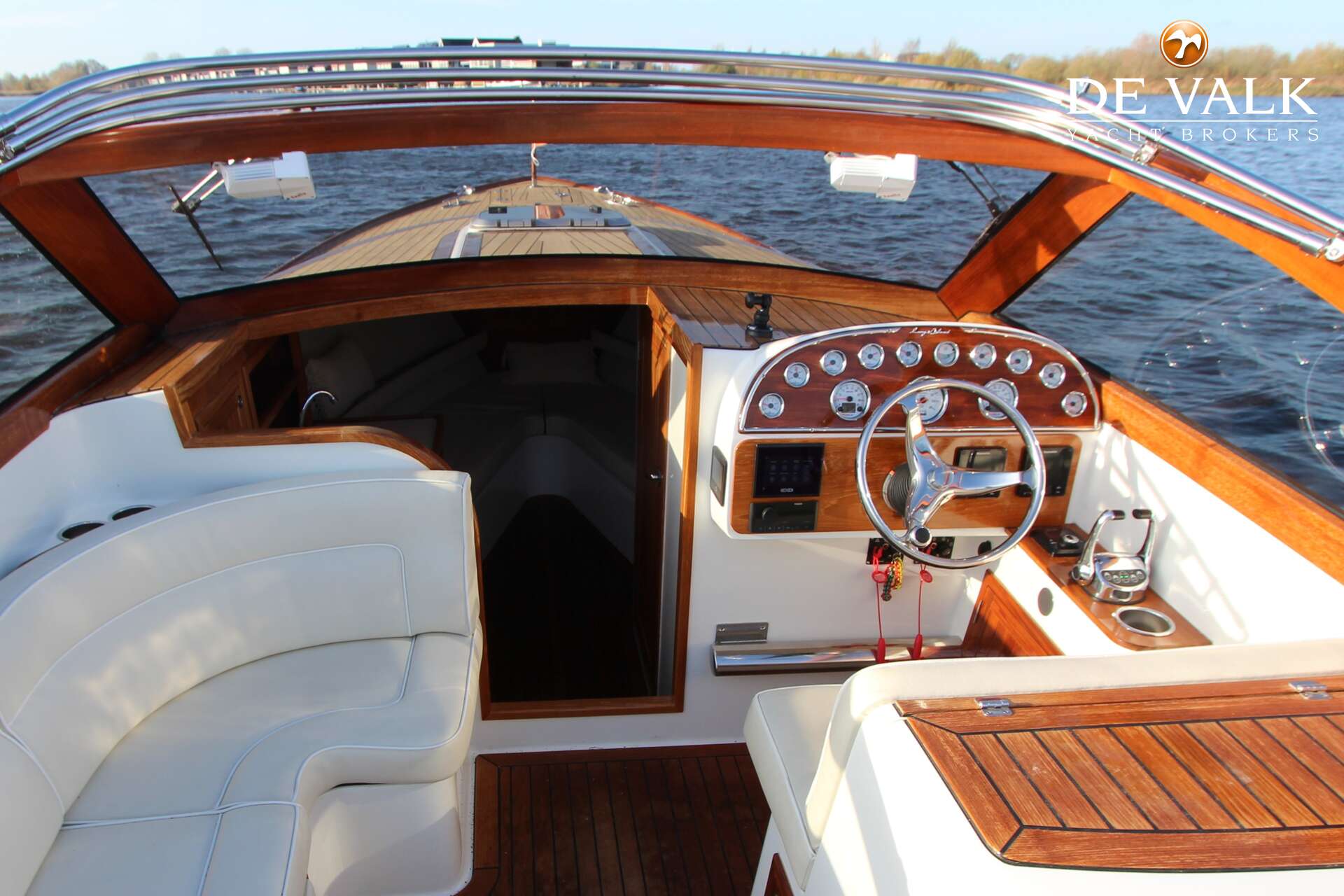 Long Island 33 Runabout 2015 – Nederlandse composiet sportcruiser - Foto 14