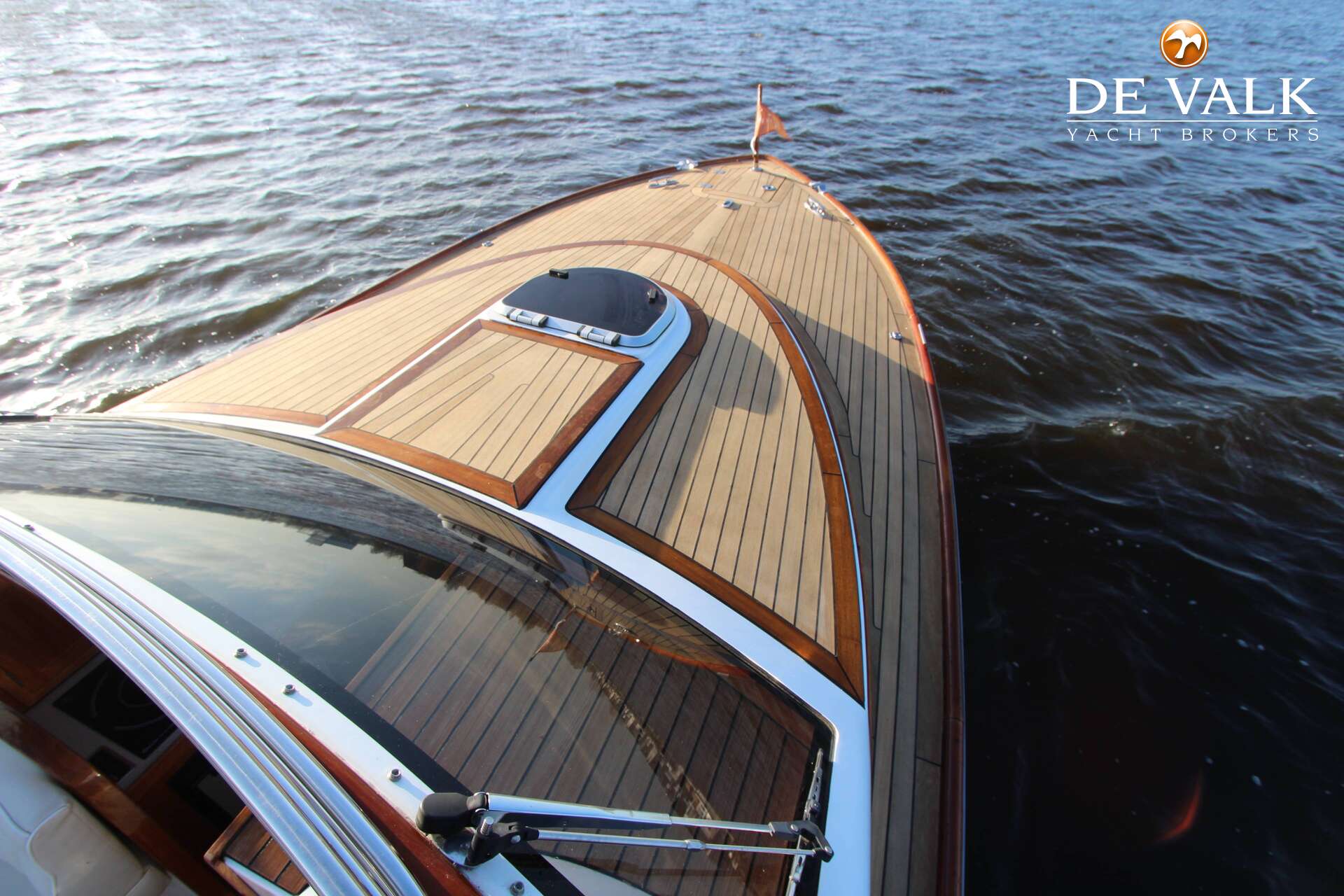 Long Island 33 Runabout 2015 – Nederlandse composiet sportcruiser - Foto 16