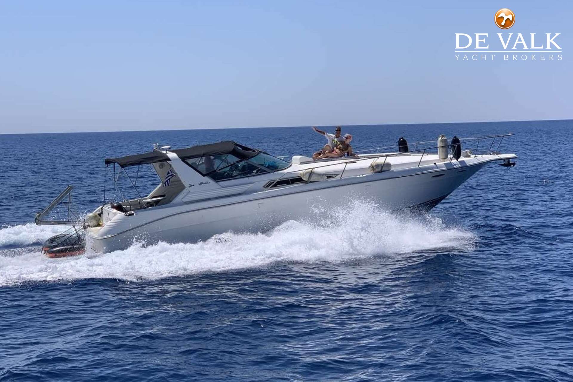 Sea Ray 400 Express Cruiser