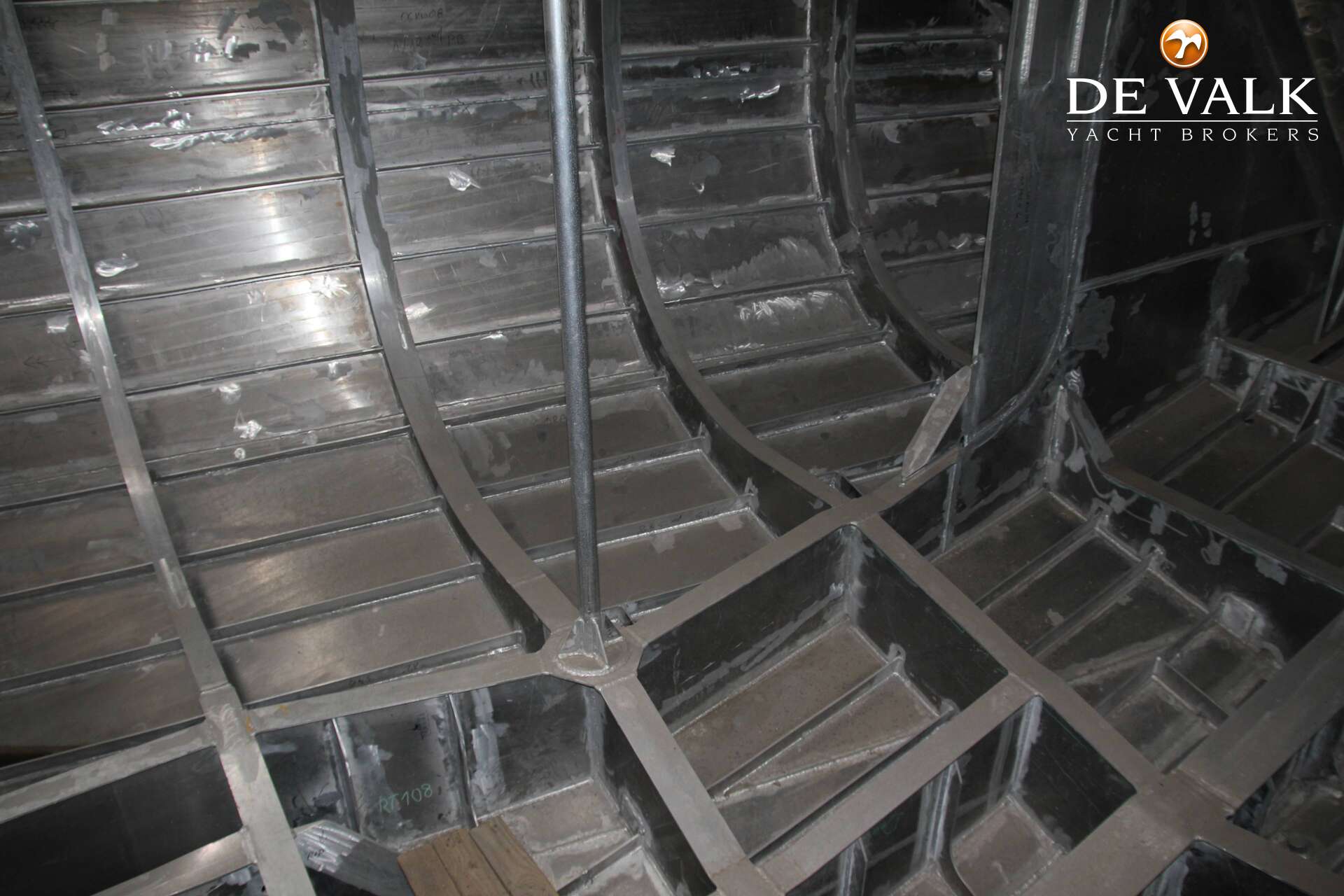One Off 45 meter Motor Sailer Barracuda design - Foto 23