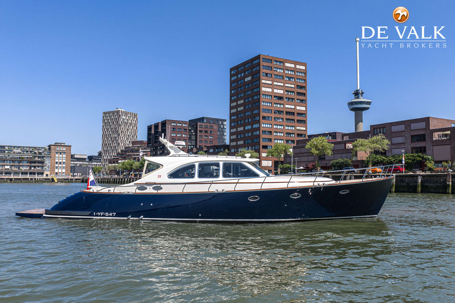 Rapsody 55 (2007) – zeewaardig motorjacht met 2×575pk - Foto 3