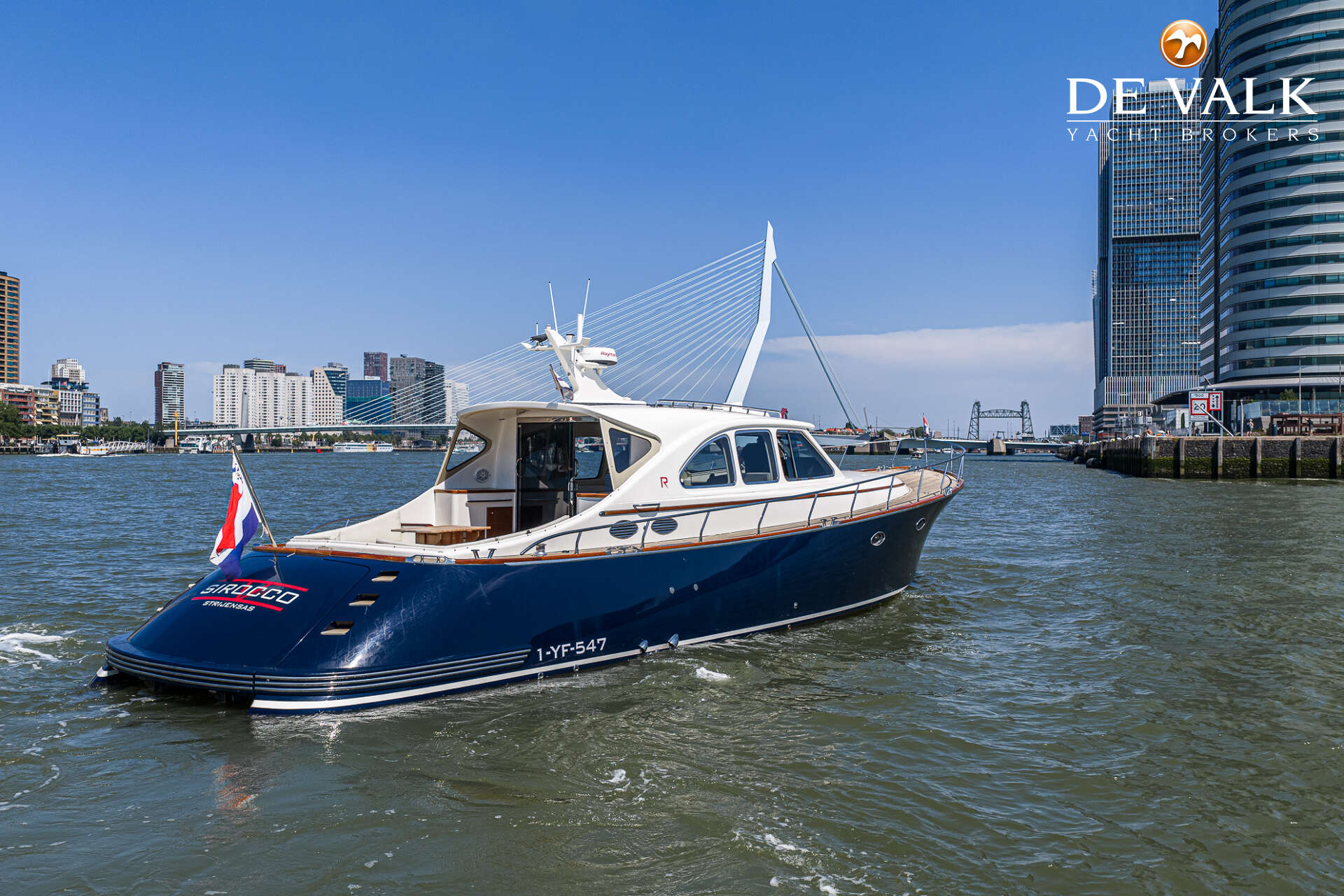 Rapsody 55 (2007) – zeewaardig motorjacht met 2×575pk - Foto 8