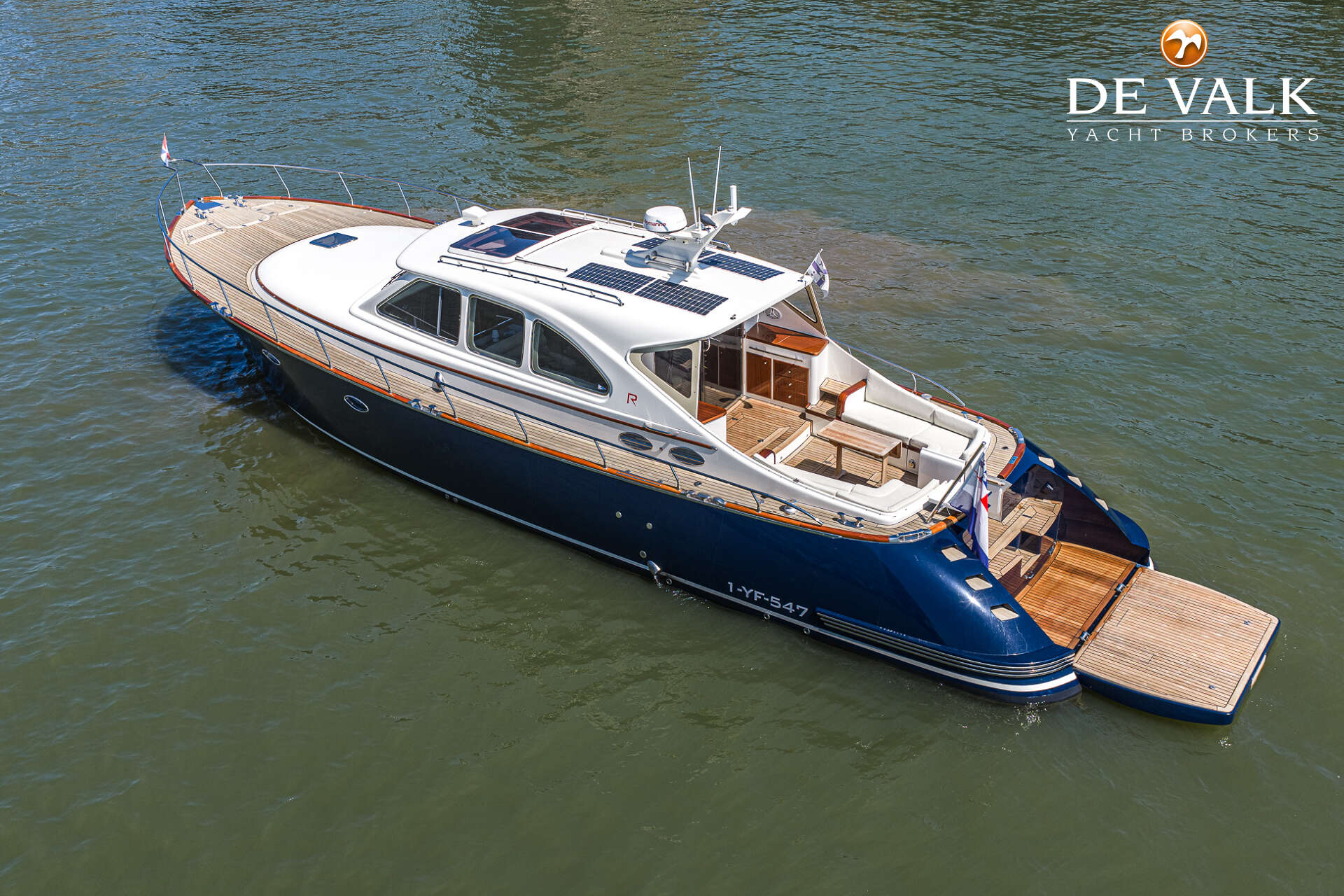 Rapsody 55 (2007) – zeewaardig motorjacht met 2×575pk - Foto 10
