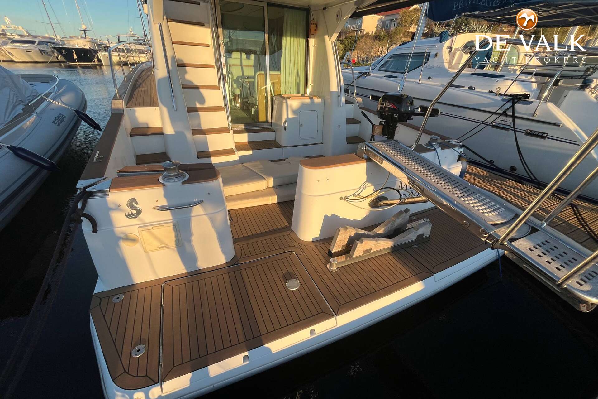 Beneteau Antares 13.80 2005 – Goed onderhouden flybridge - Foto 5