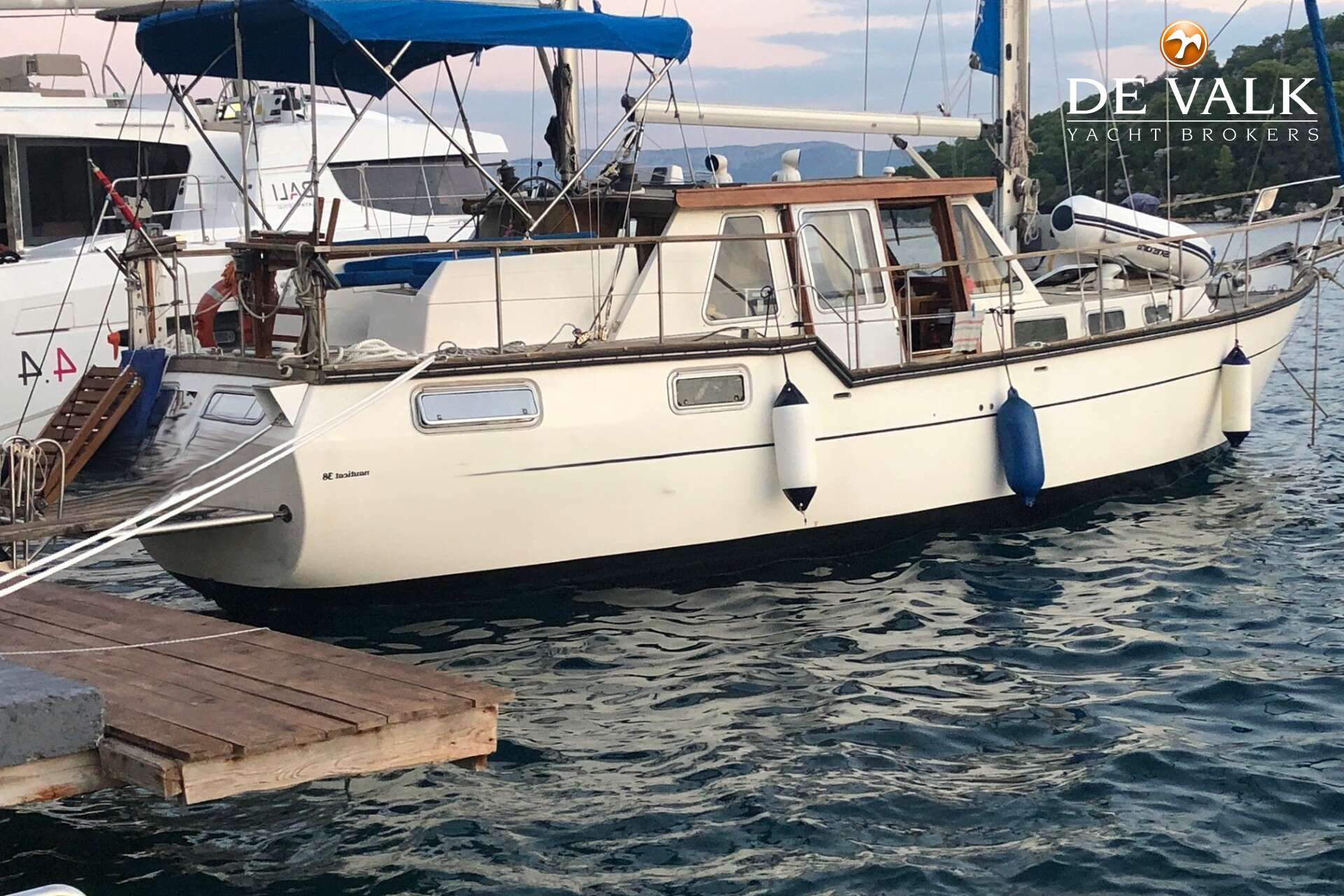 Nauticat 38