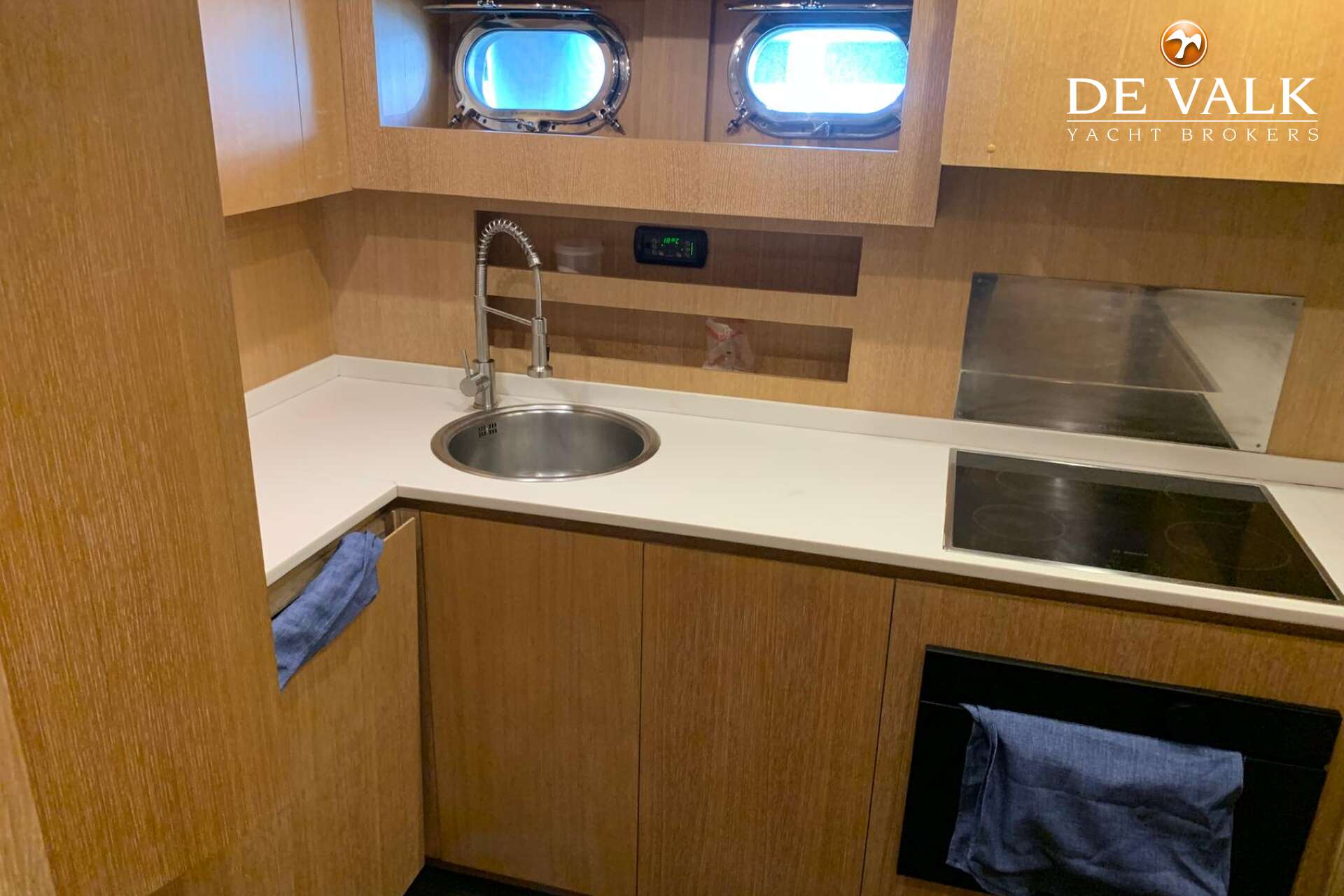 Mangusta 72 - Foto 12